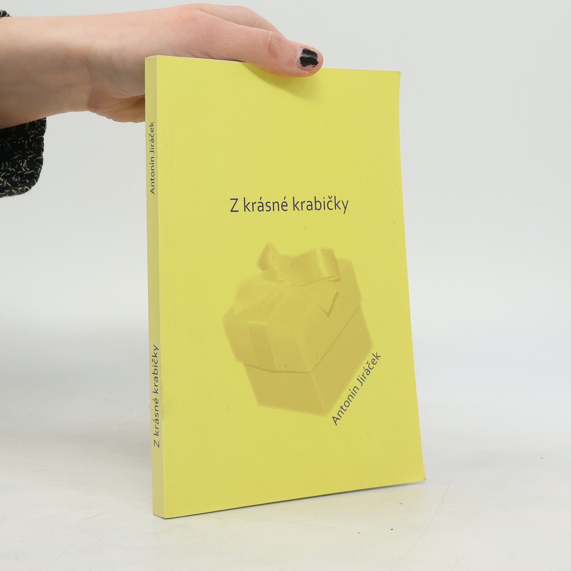 Z krásné krabičky