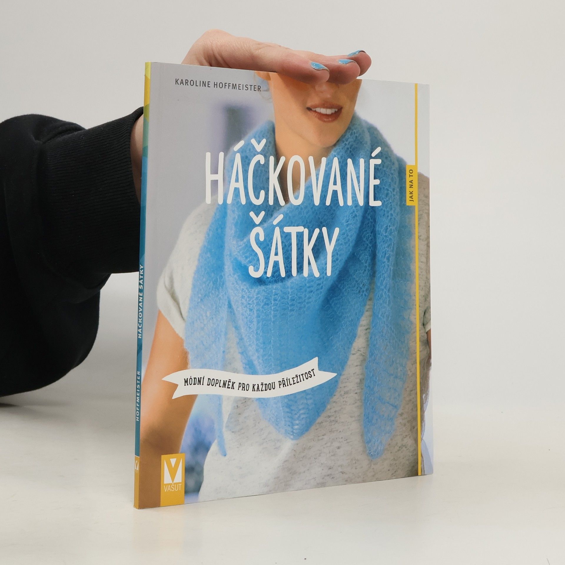 Háčkované šátky: Módní doplněk pro každou příležitost