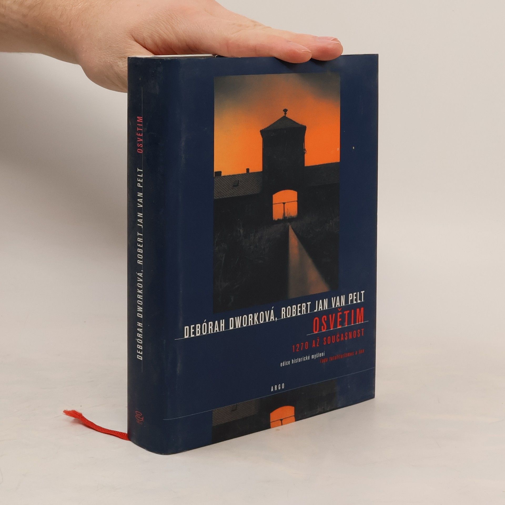 Kolektiv autorů Osvětim. 1270 až současnost