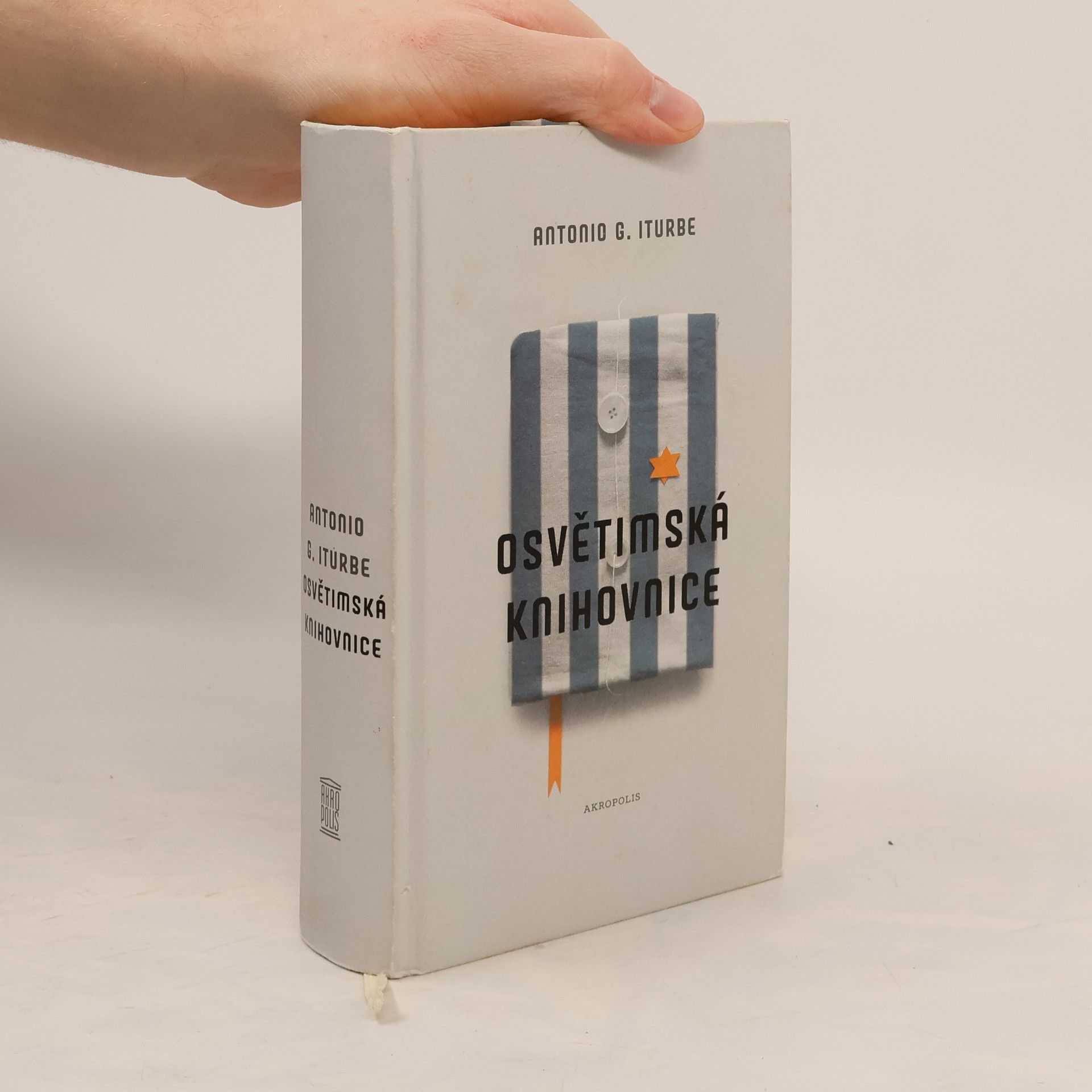 Antonio Iturbe Osvětimská knihovnice