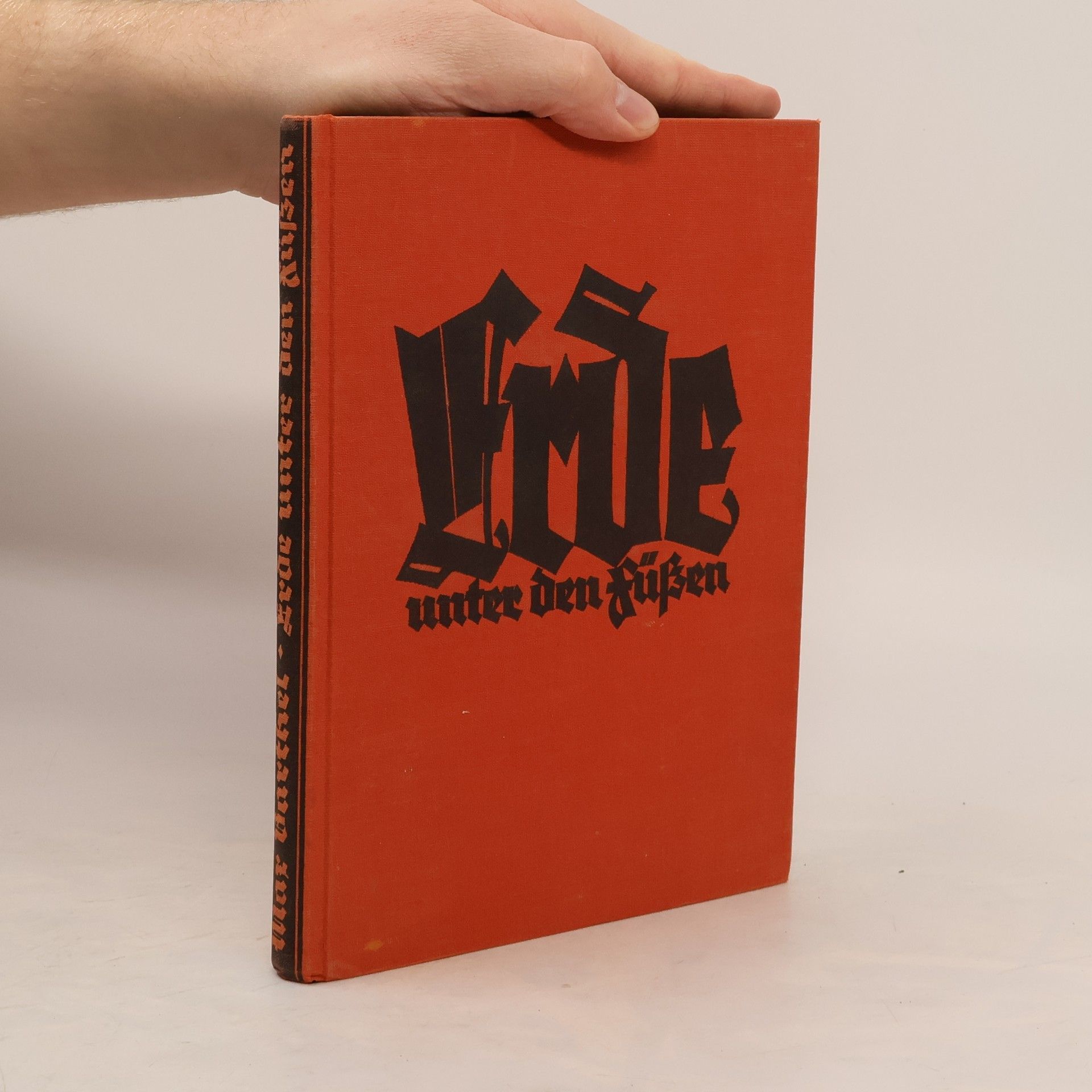 Erde unter den Füßen