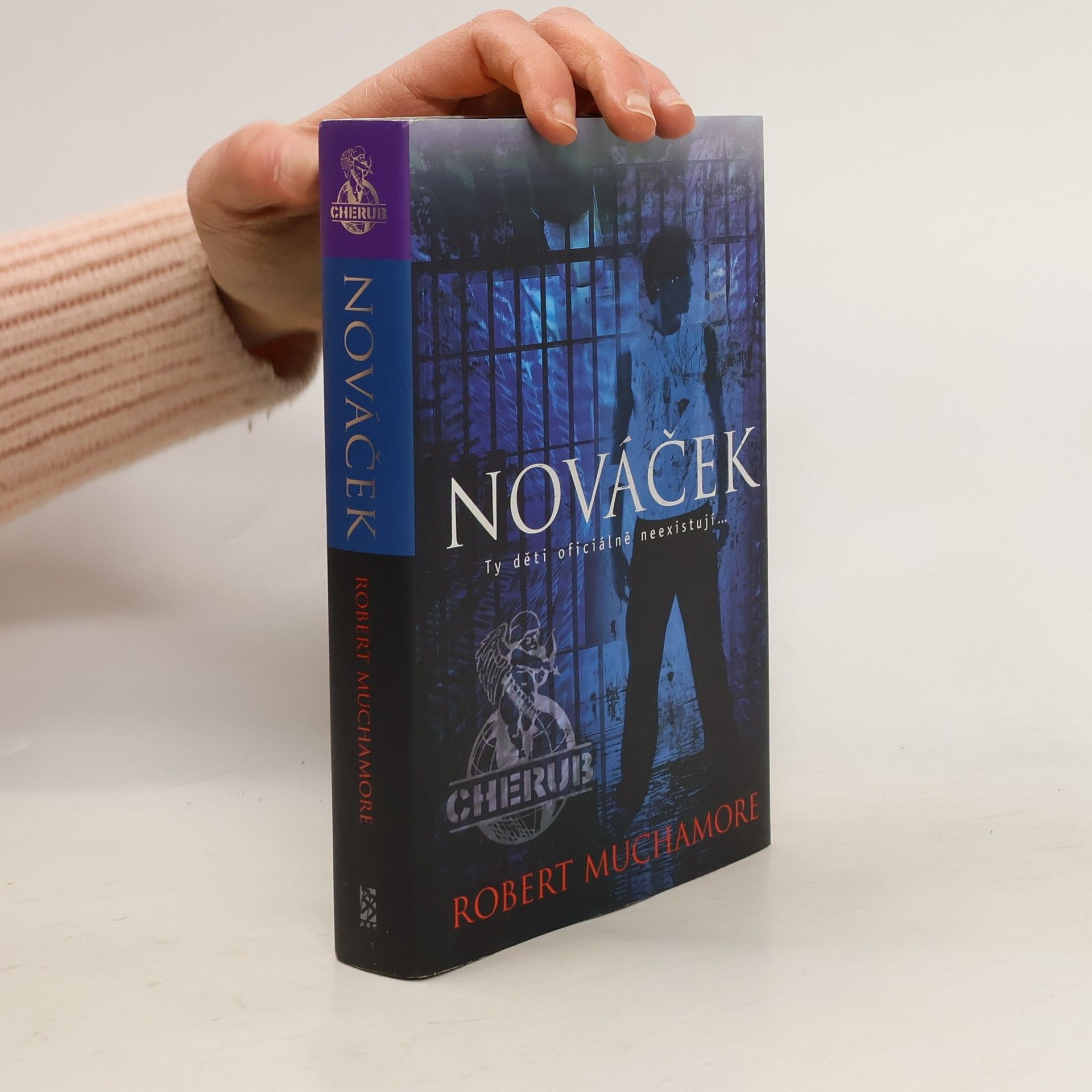 Robert Muchamore Nováček