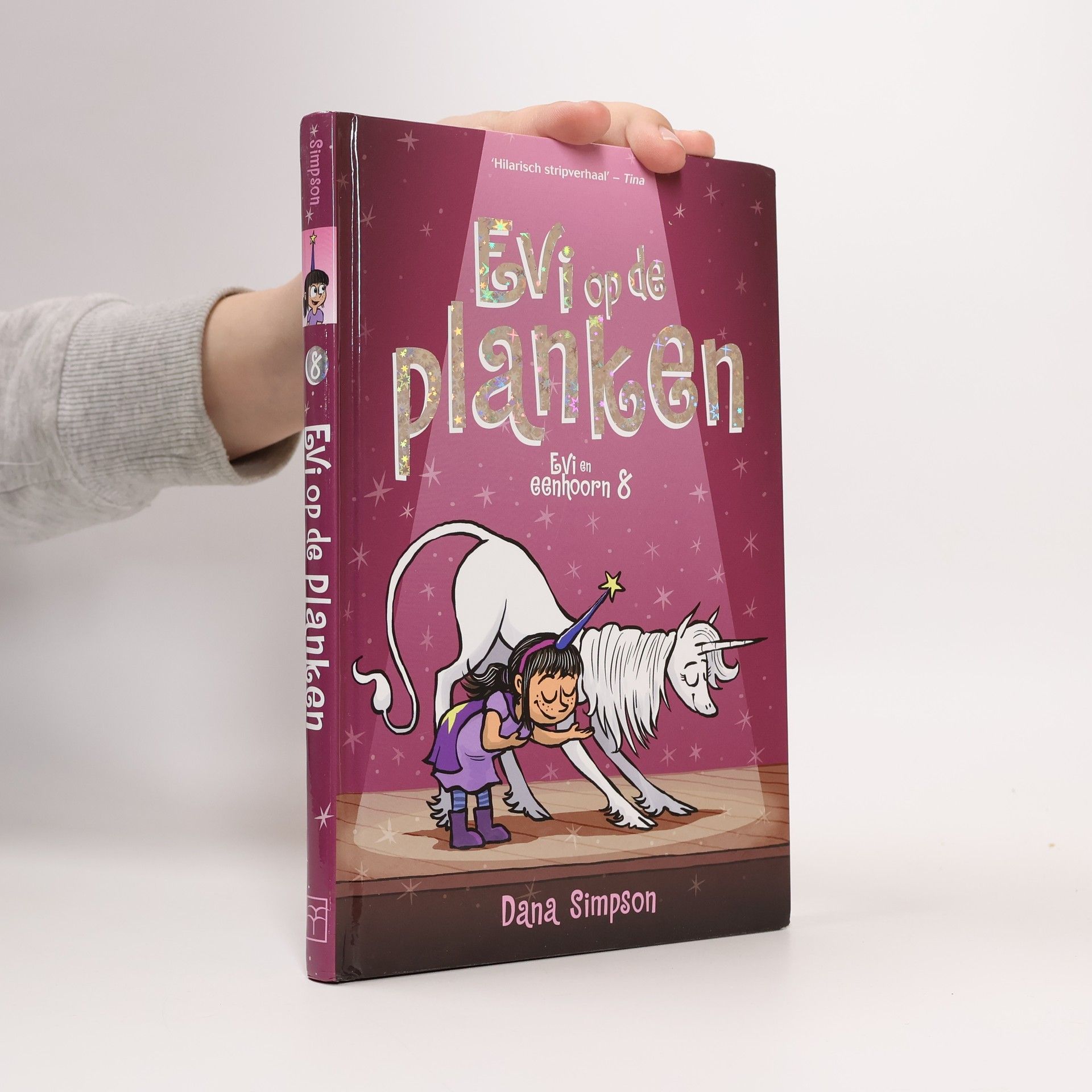 Dana Simpson Evi en eenhoorn - 8: Evi op de planken
