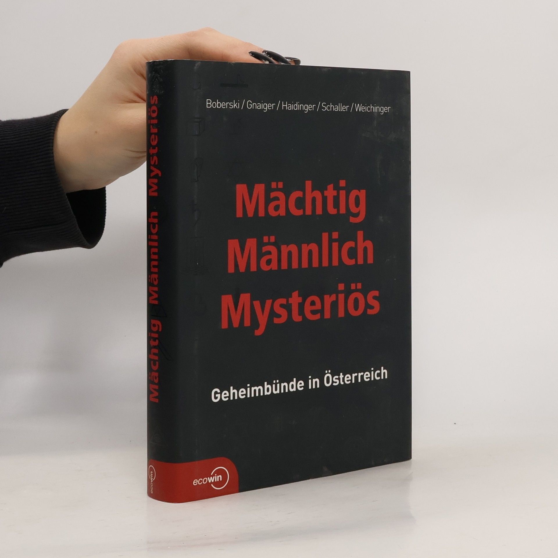 Mächtig - männlich - mysteriös