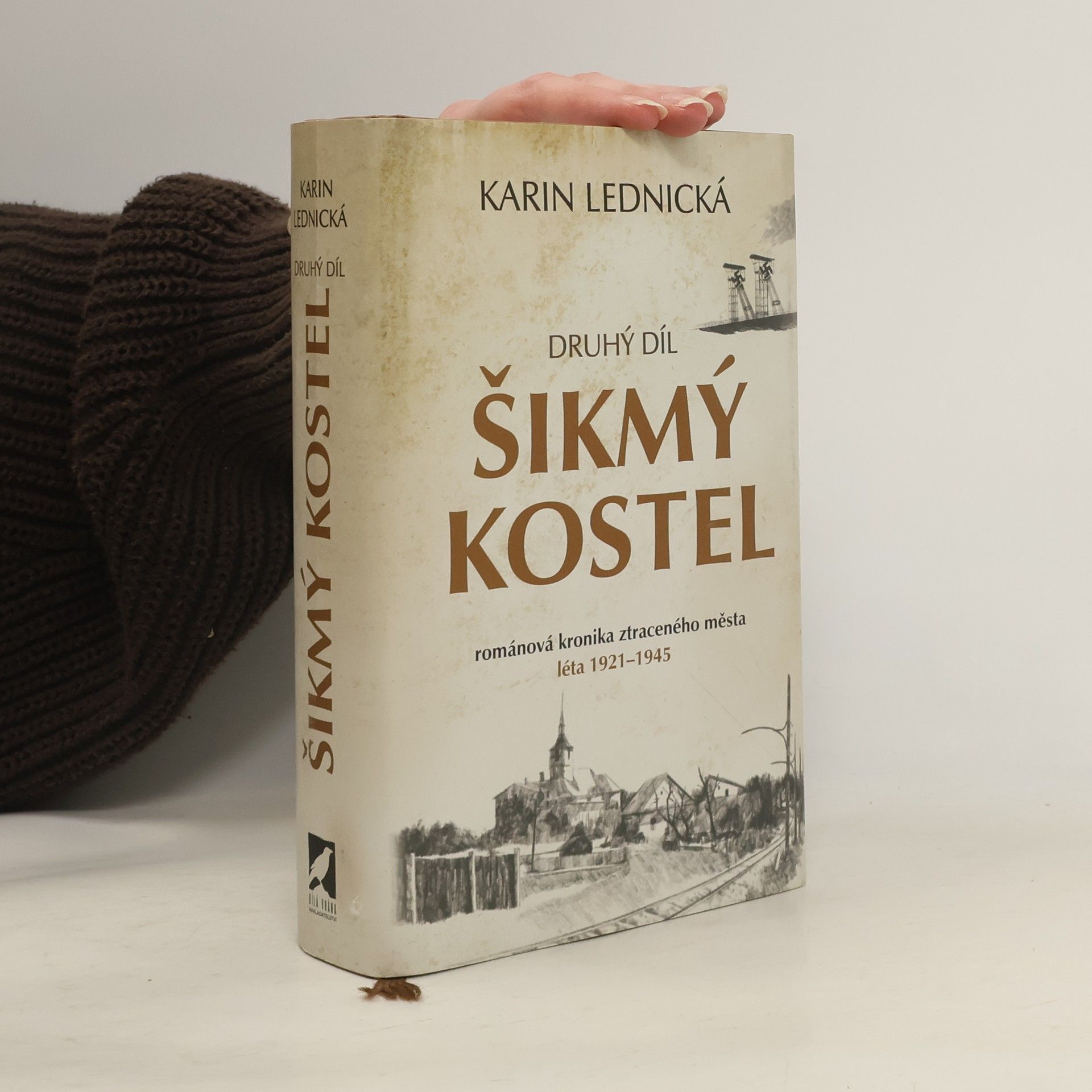 Karin Lednická Šikmý kostel 2