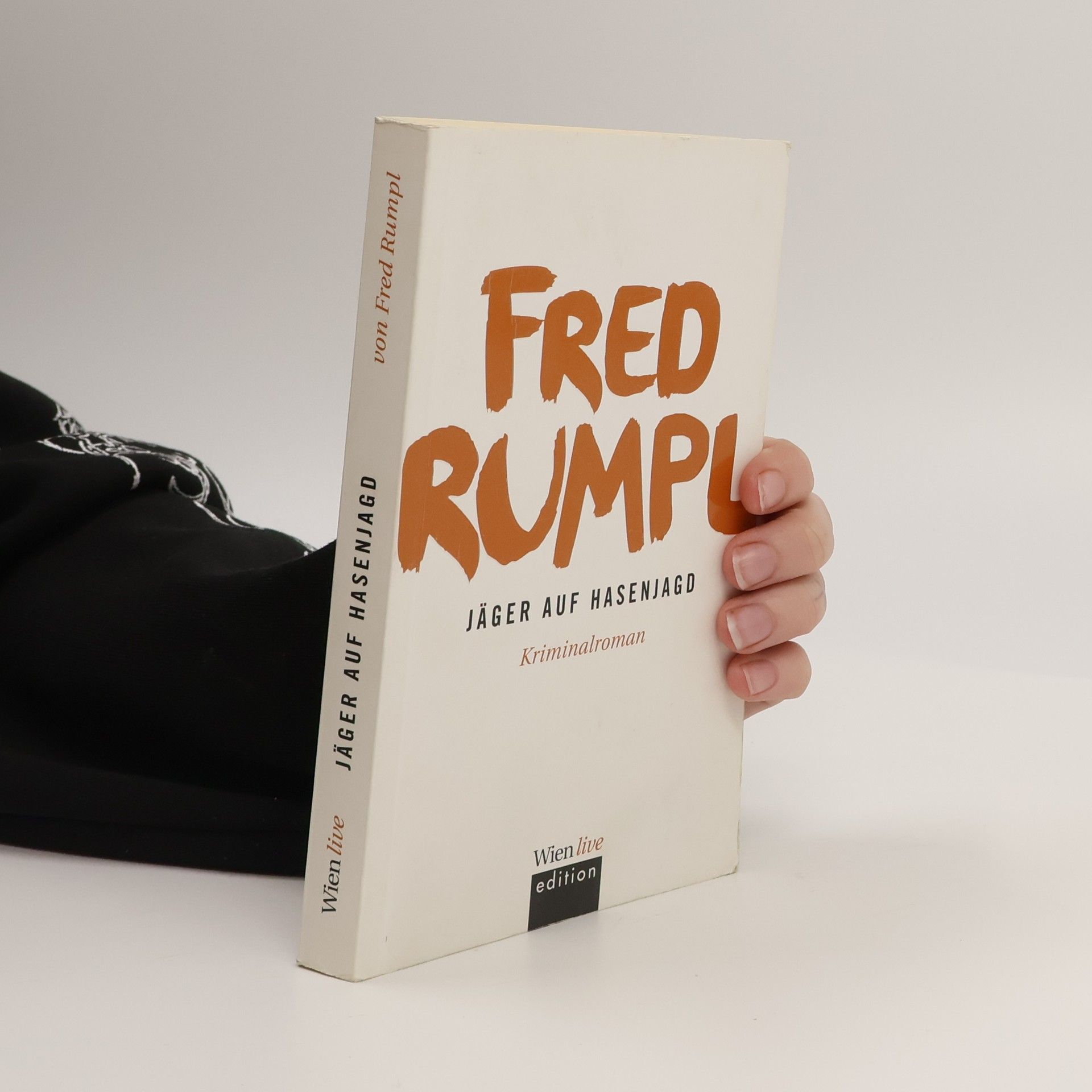 Manfred Rumpl Jäger auf Hasenjagd