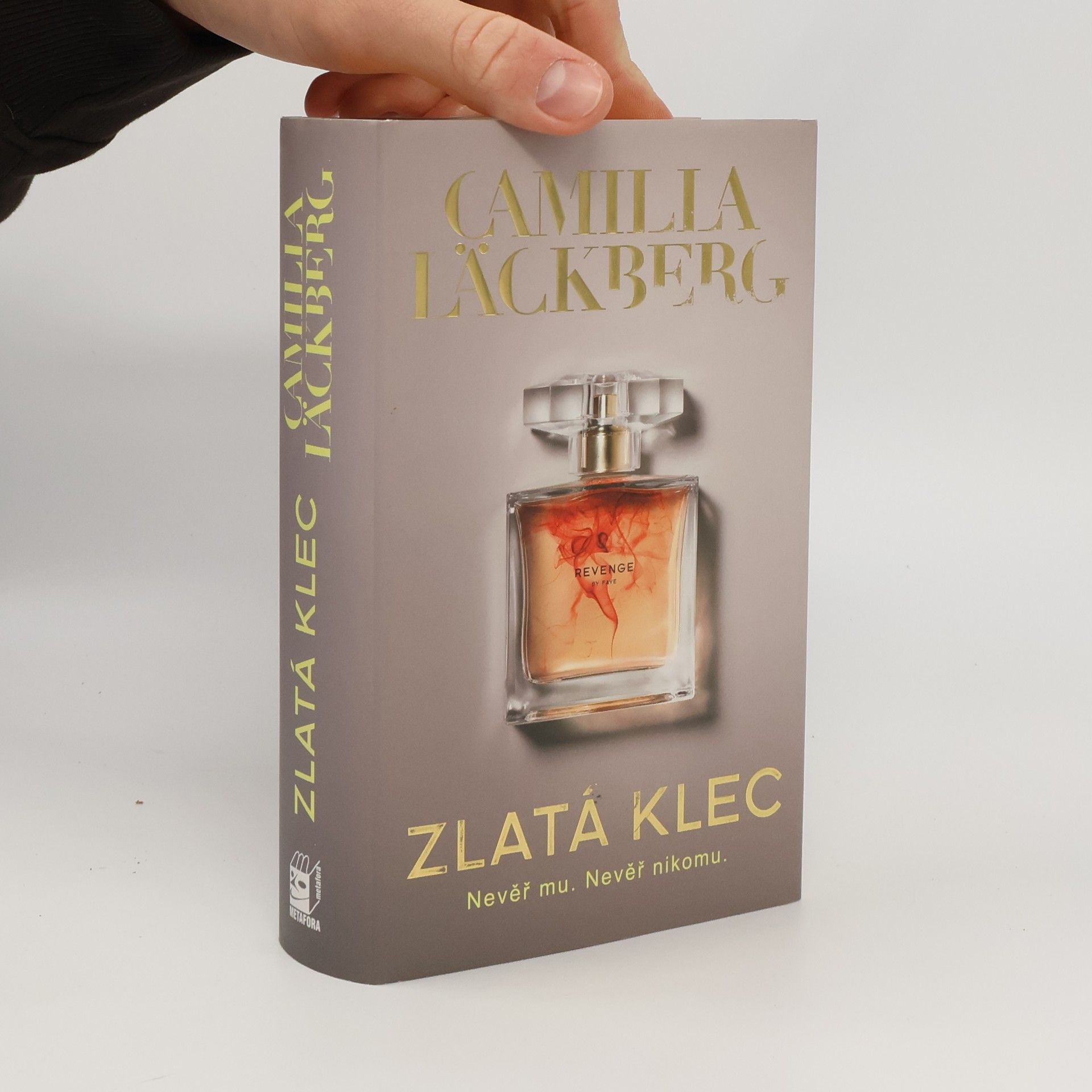 Camilla Läckberg Zlatá klec