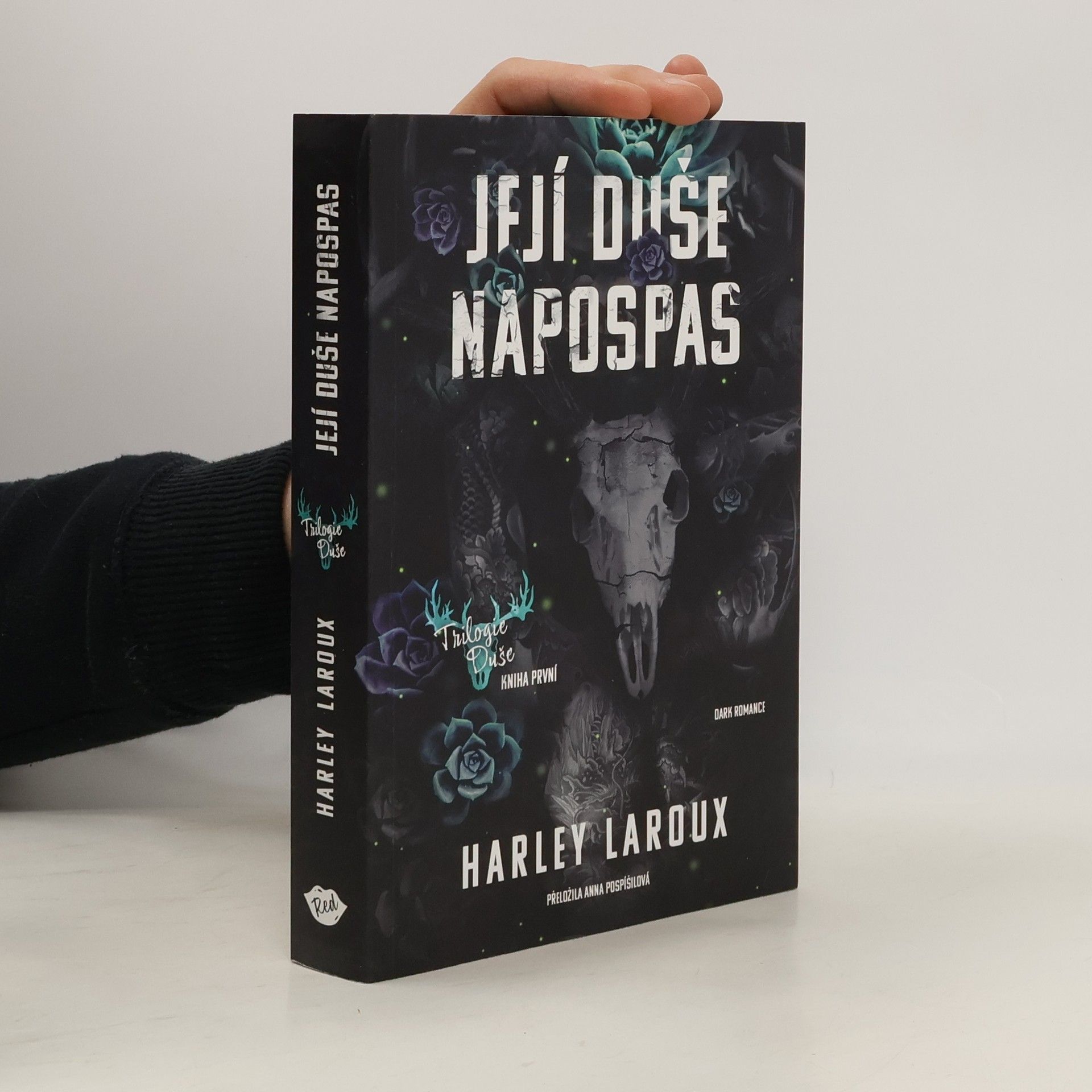 Harley Laroux Její duše napospas