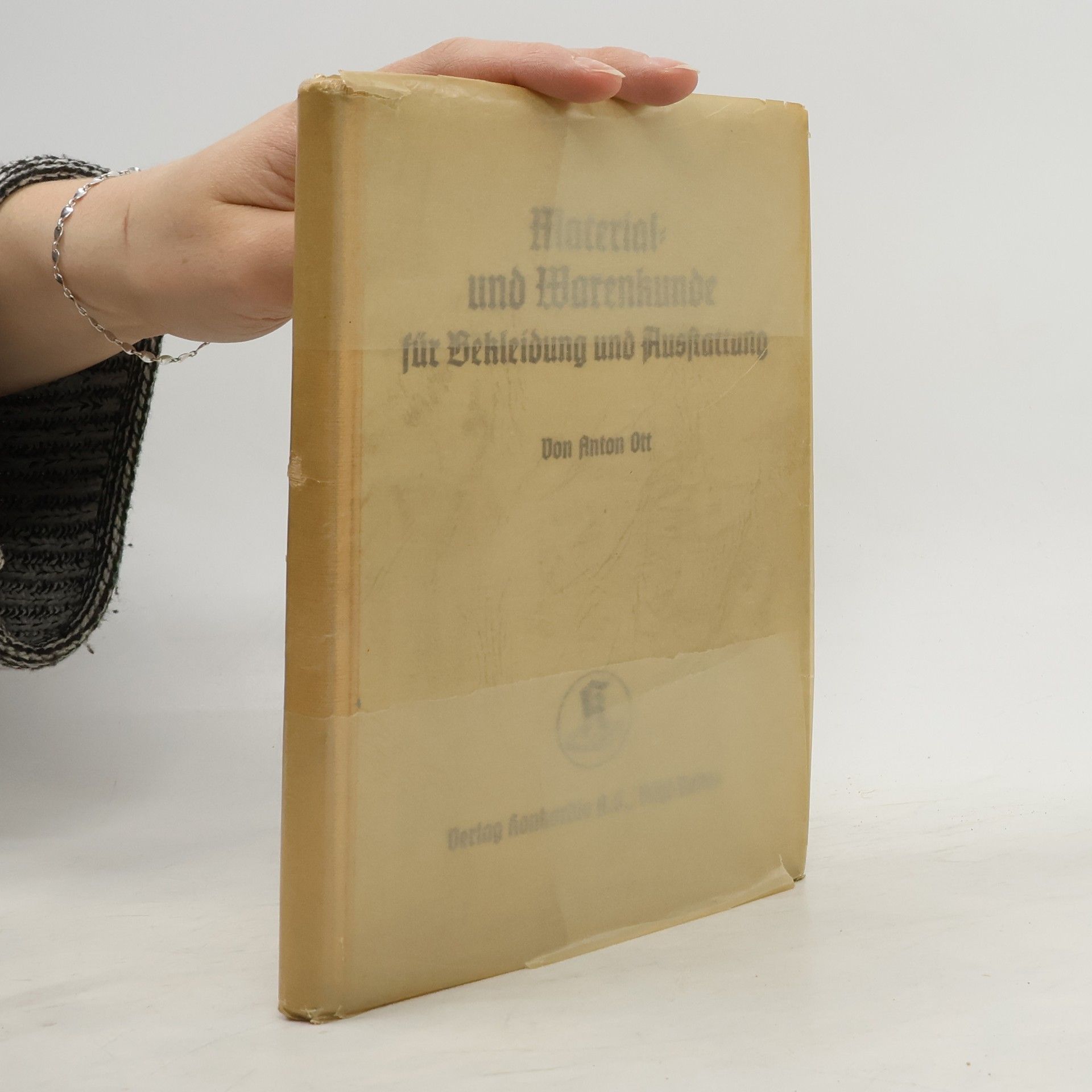 Material- und Warenkunde für Bekleidung und Ausstattung