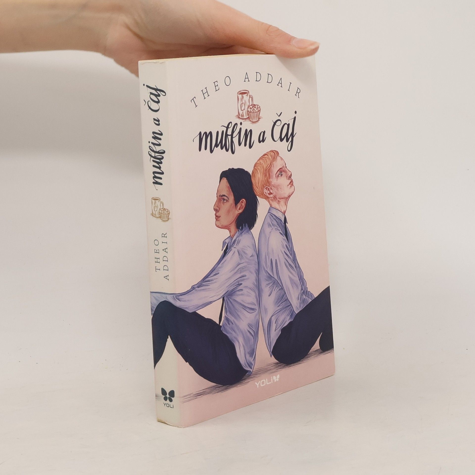 Theo Addair Muffin a čaj