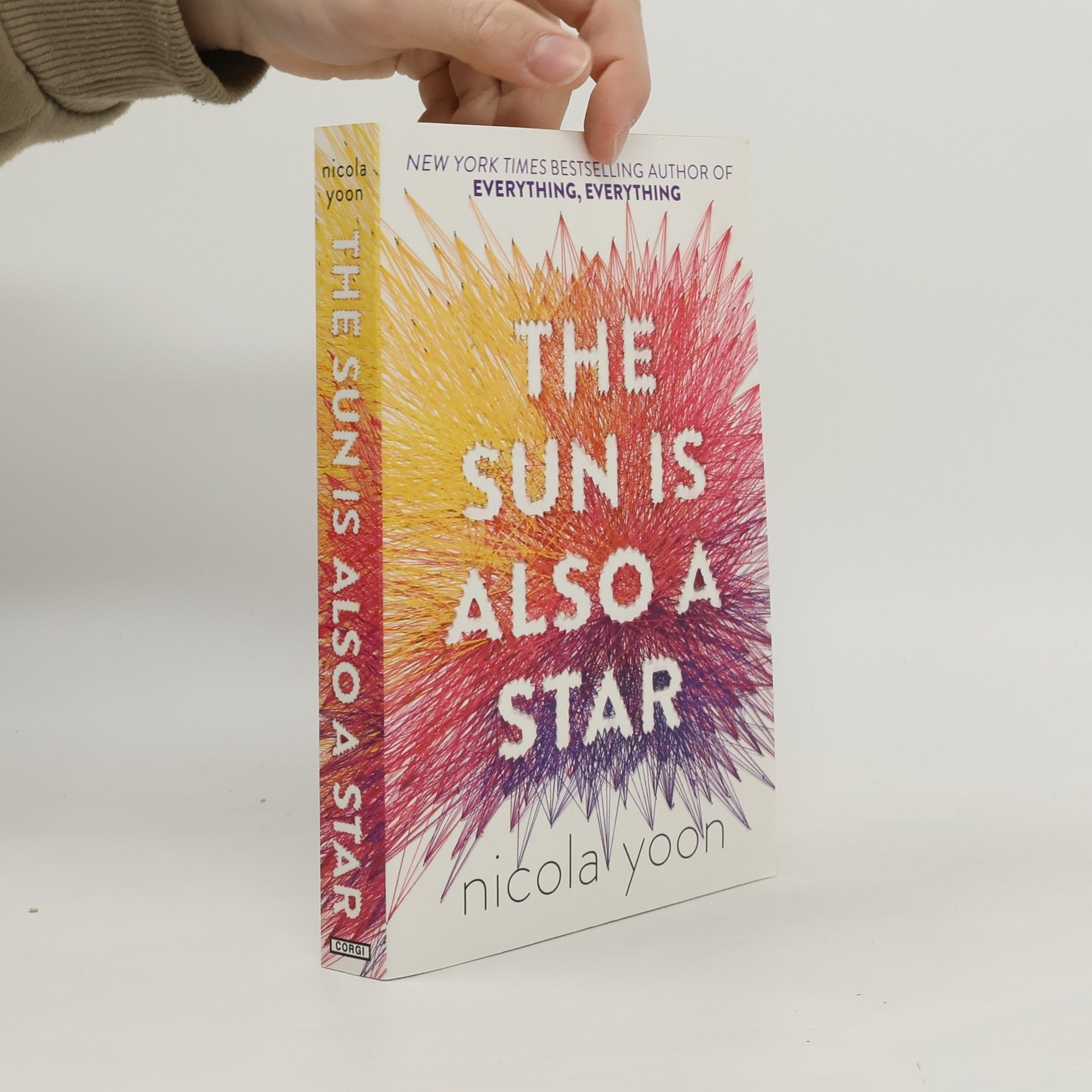 Nicola Yoon The Sun is also a star