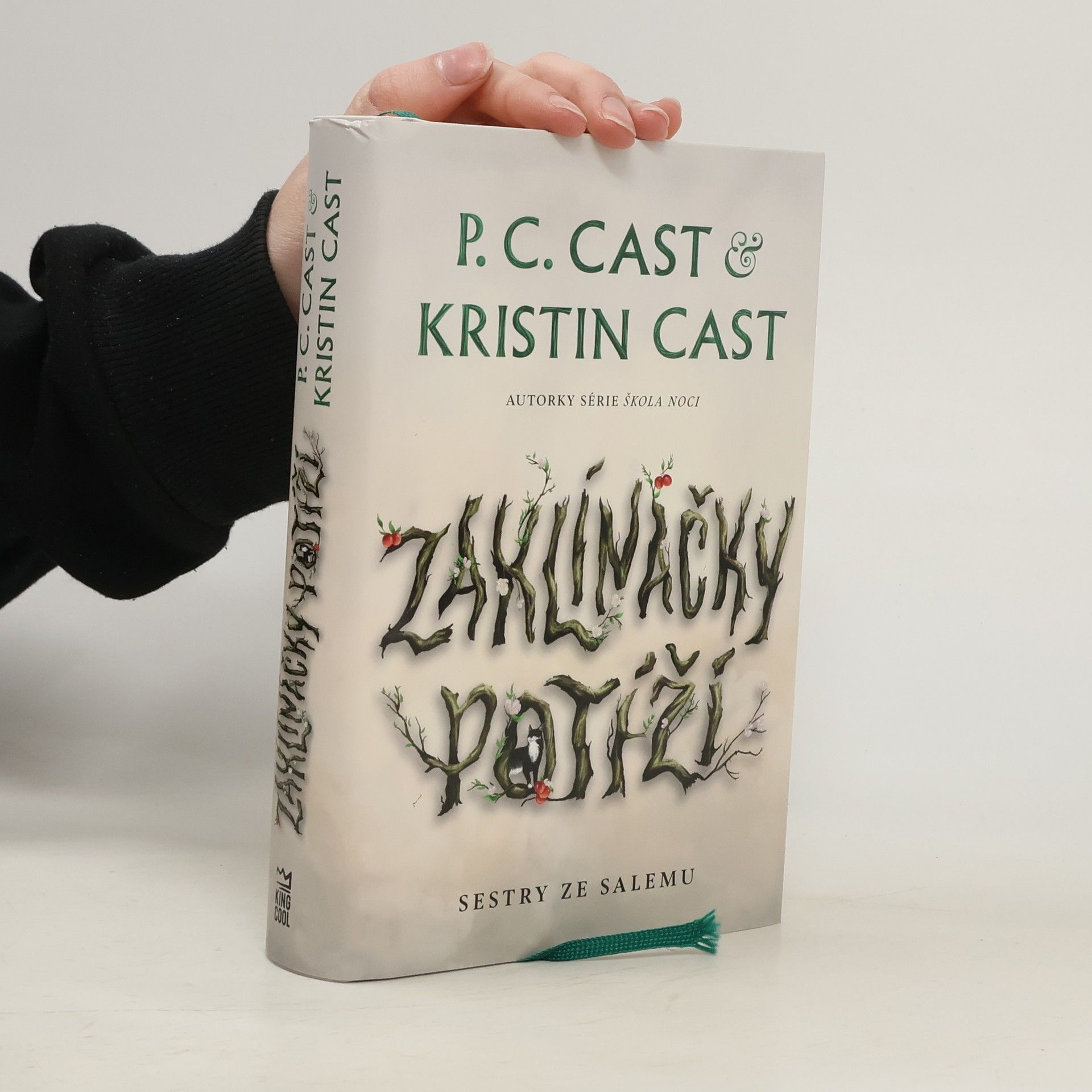 Phyllis Christine Cast Sestry ze Salemu. Zaklínačky potíží