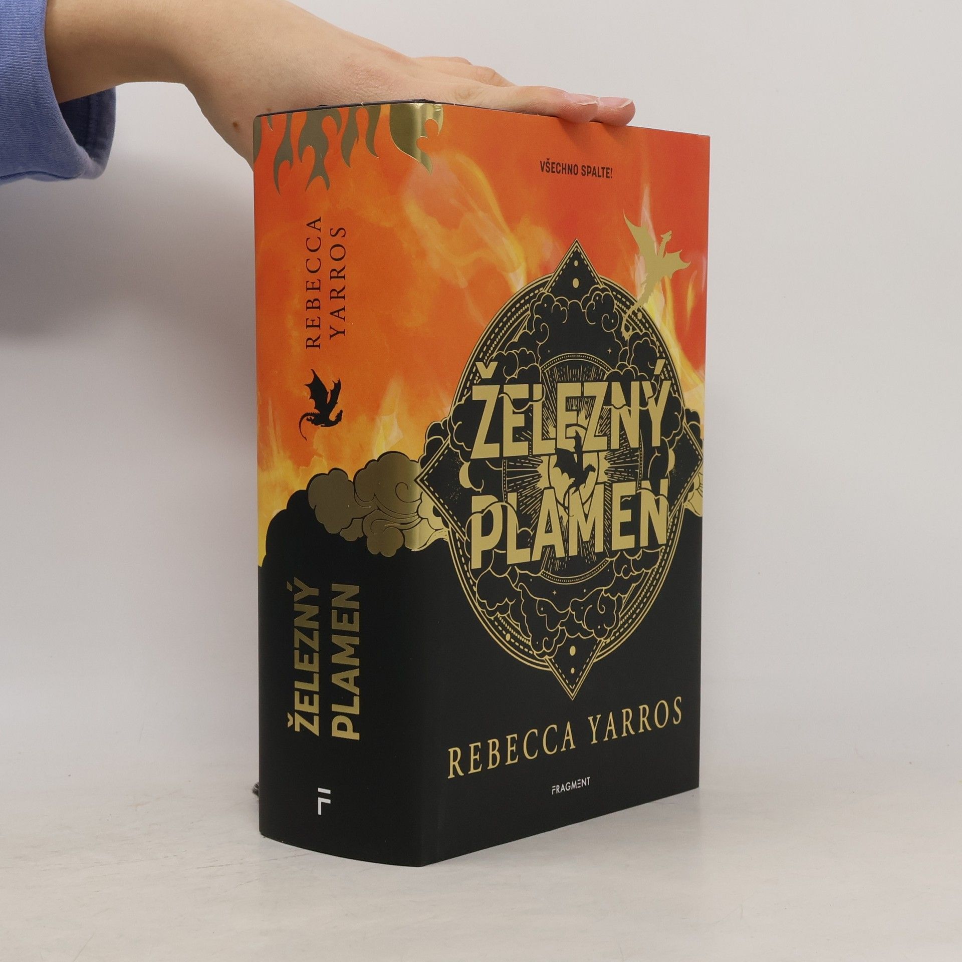 Rebecca Yarros Železný plamen