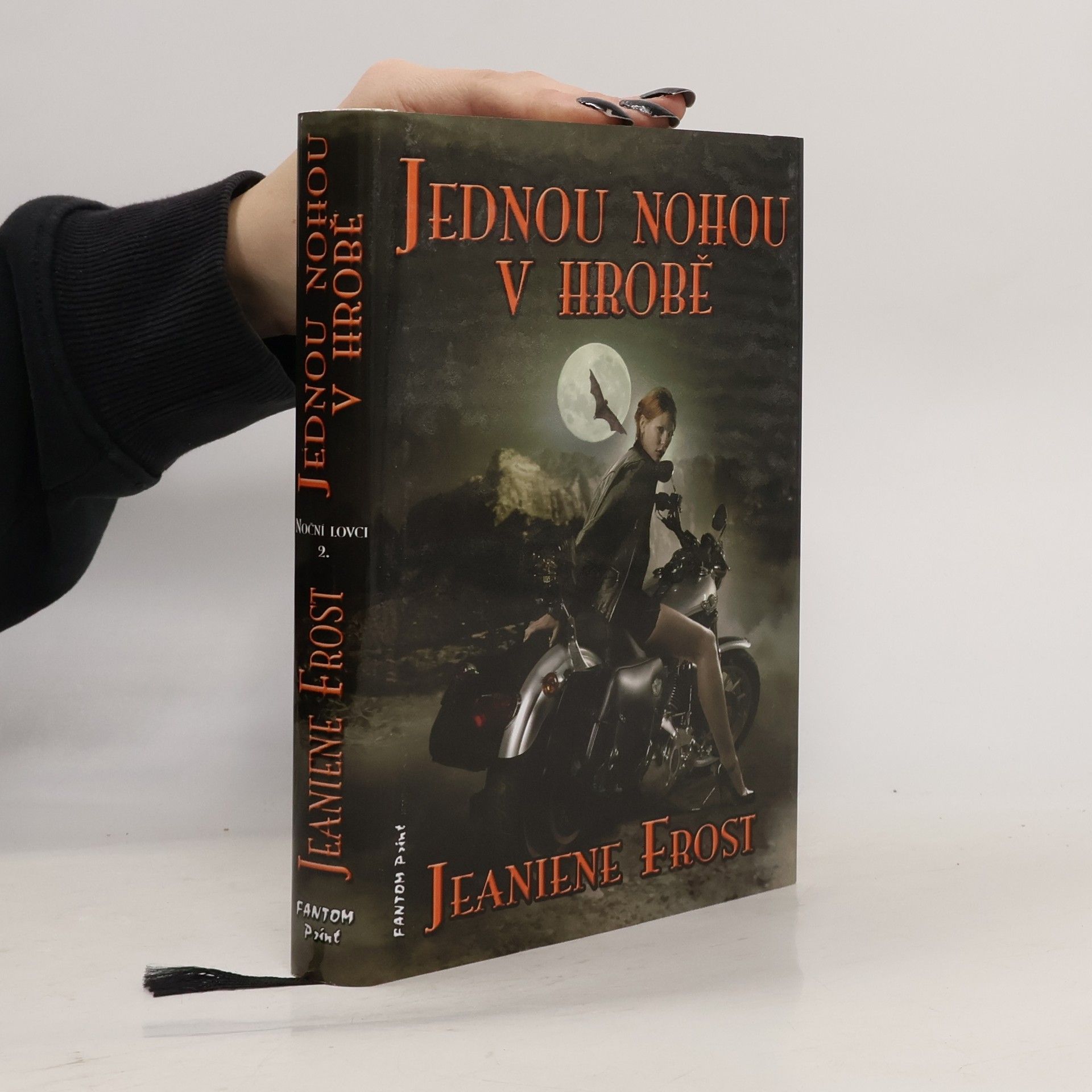 Jeaniene Frost Jednou nohou v hrobě