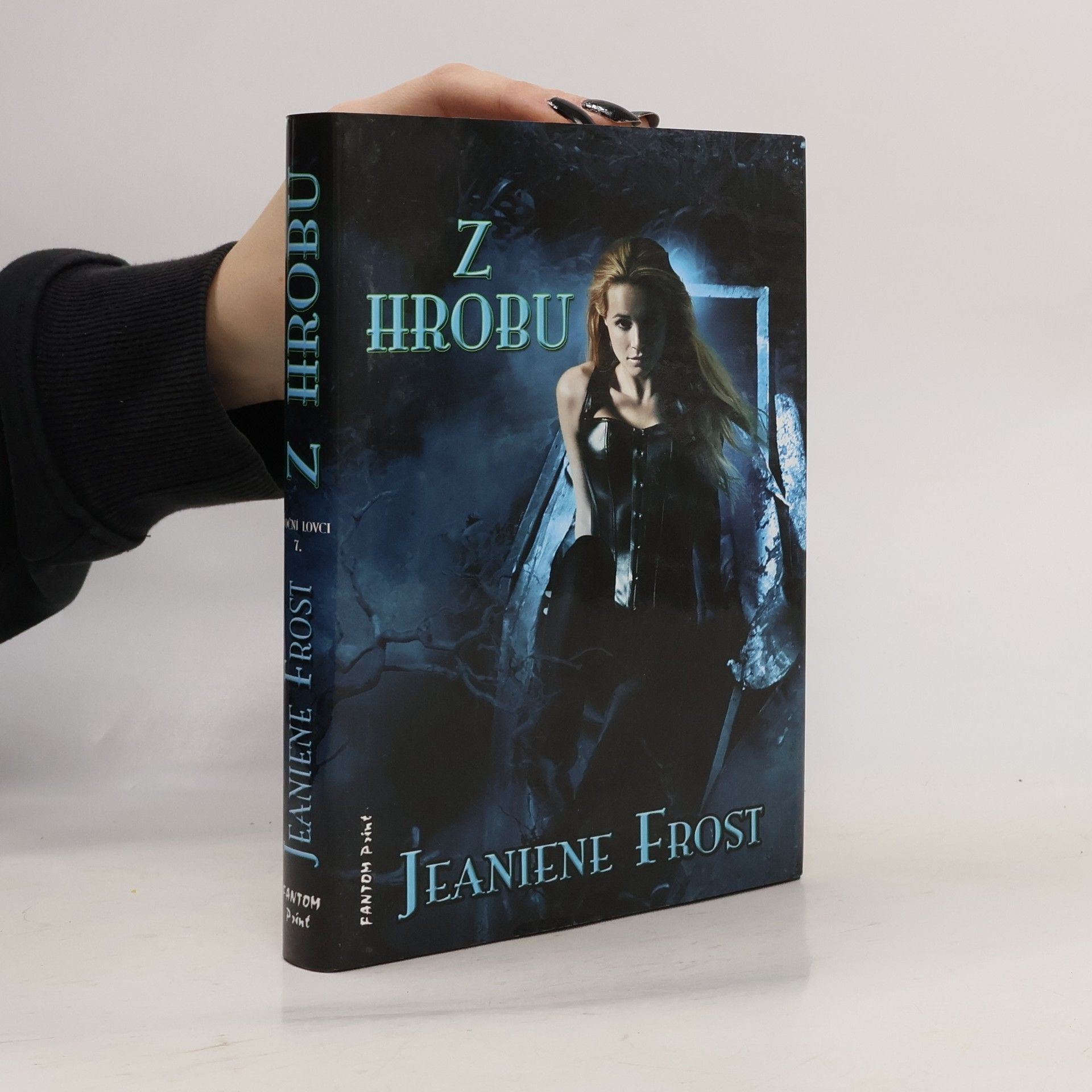 Jeaniene Frost Z hrobu