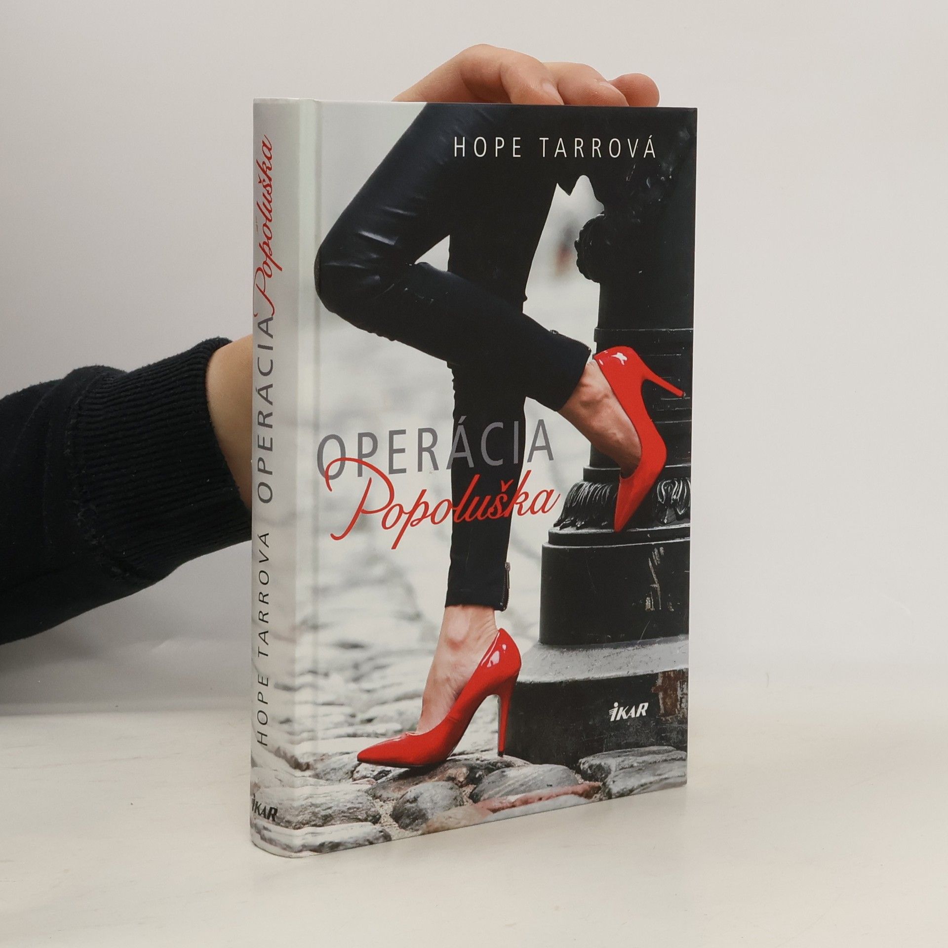 Hope Tarr Operácia Popoluška
