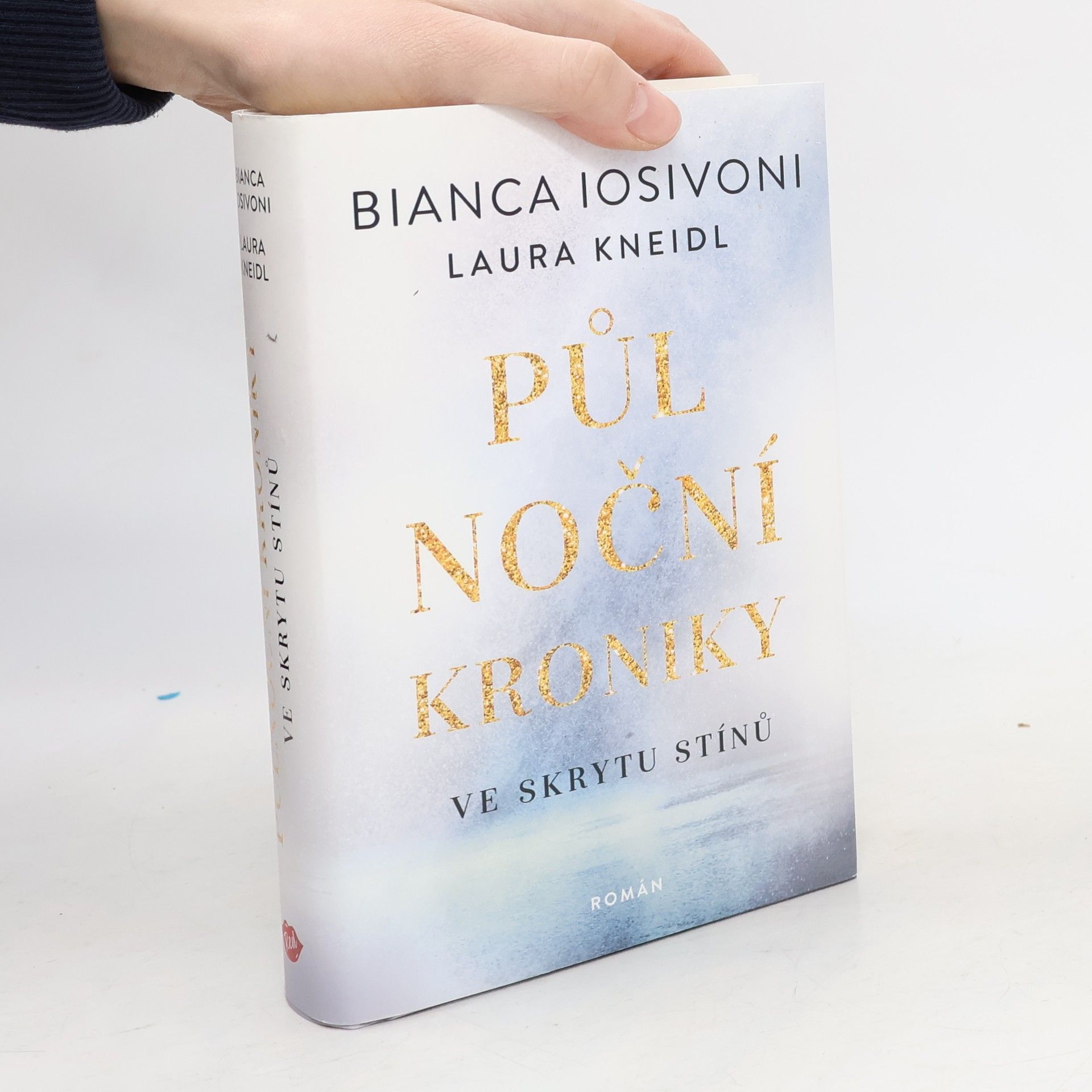 Bianca Iosivoni Ve skrytu stínů