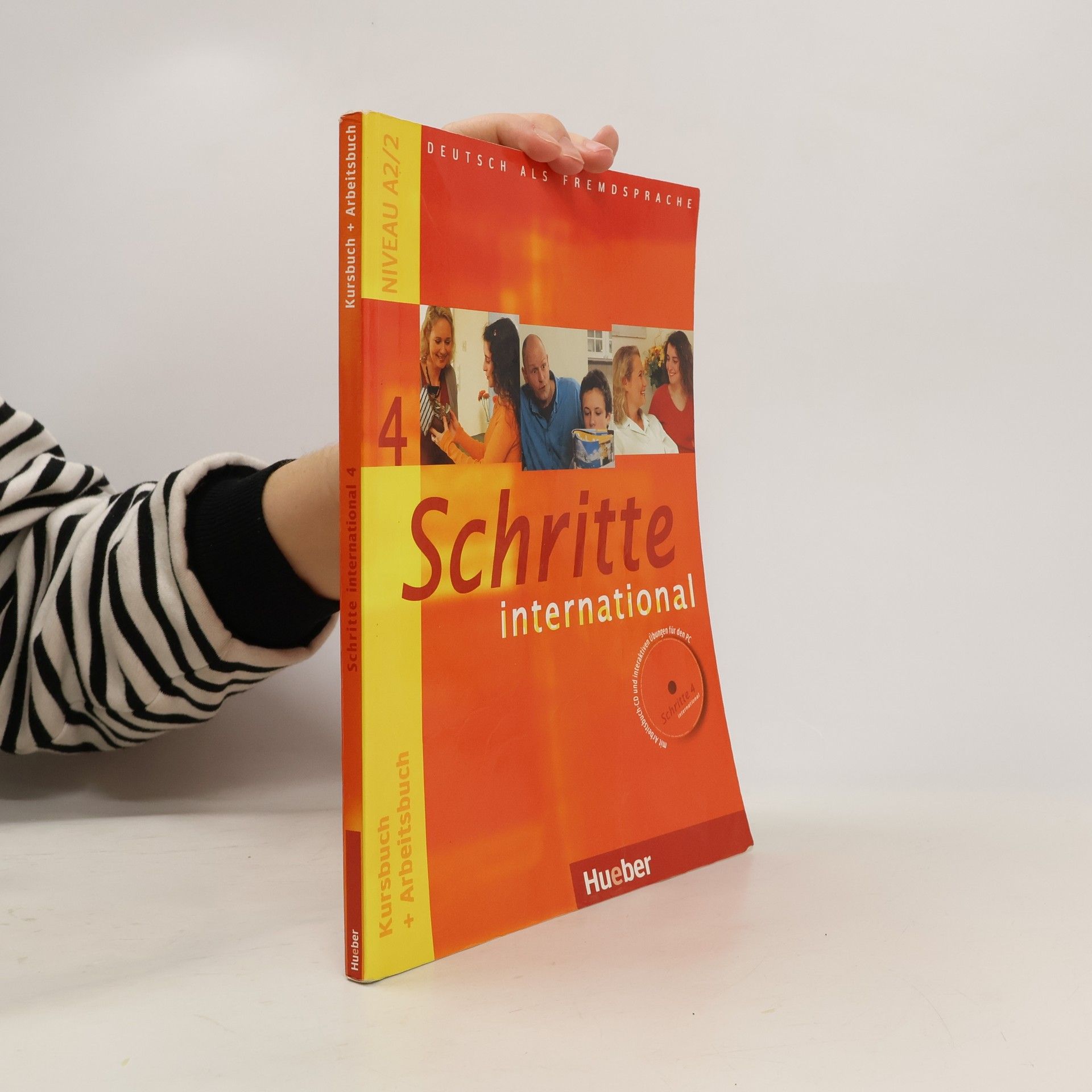 Schritte 4 international. Kursbuch + Arbeitsbuch