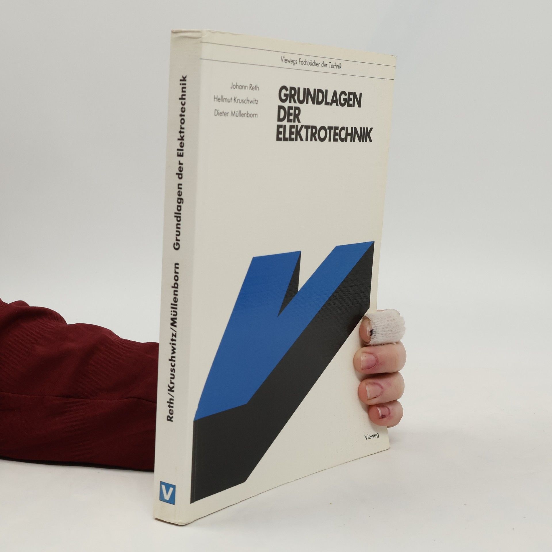 Grundlagen der Elektrotechnik