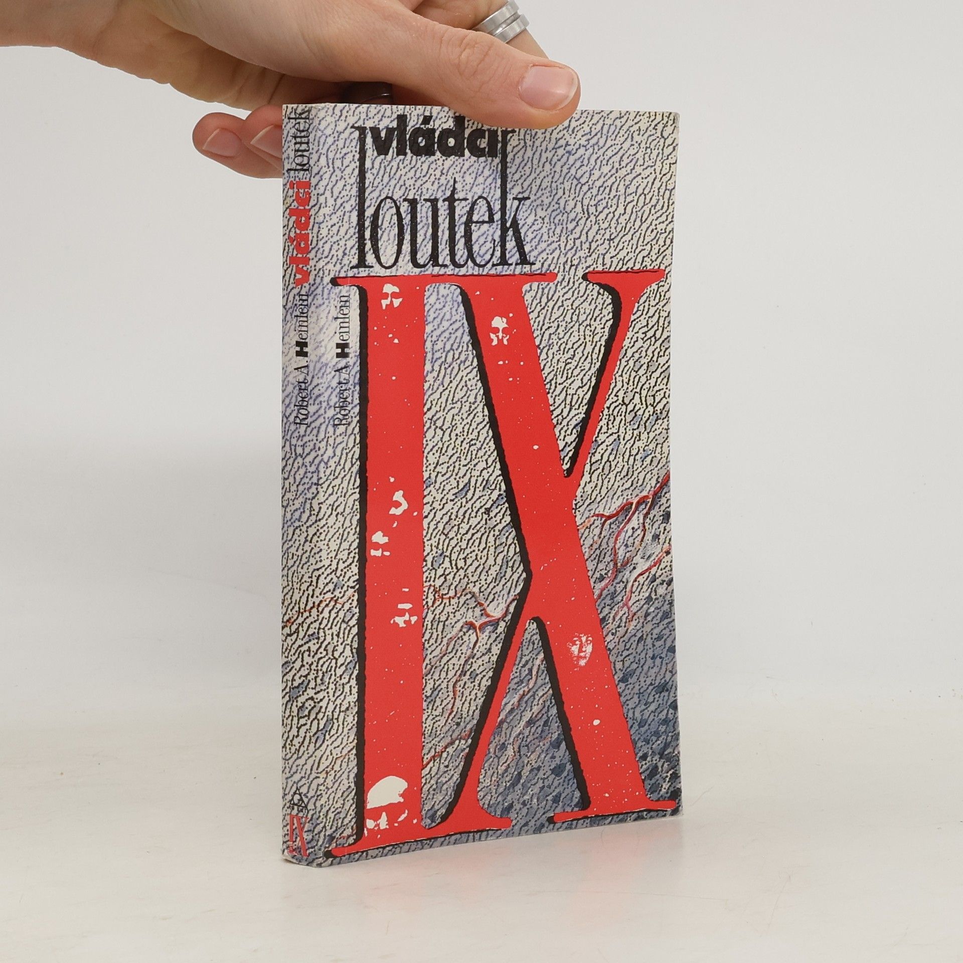 Robert A. Heinlein Vládci loutek