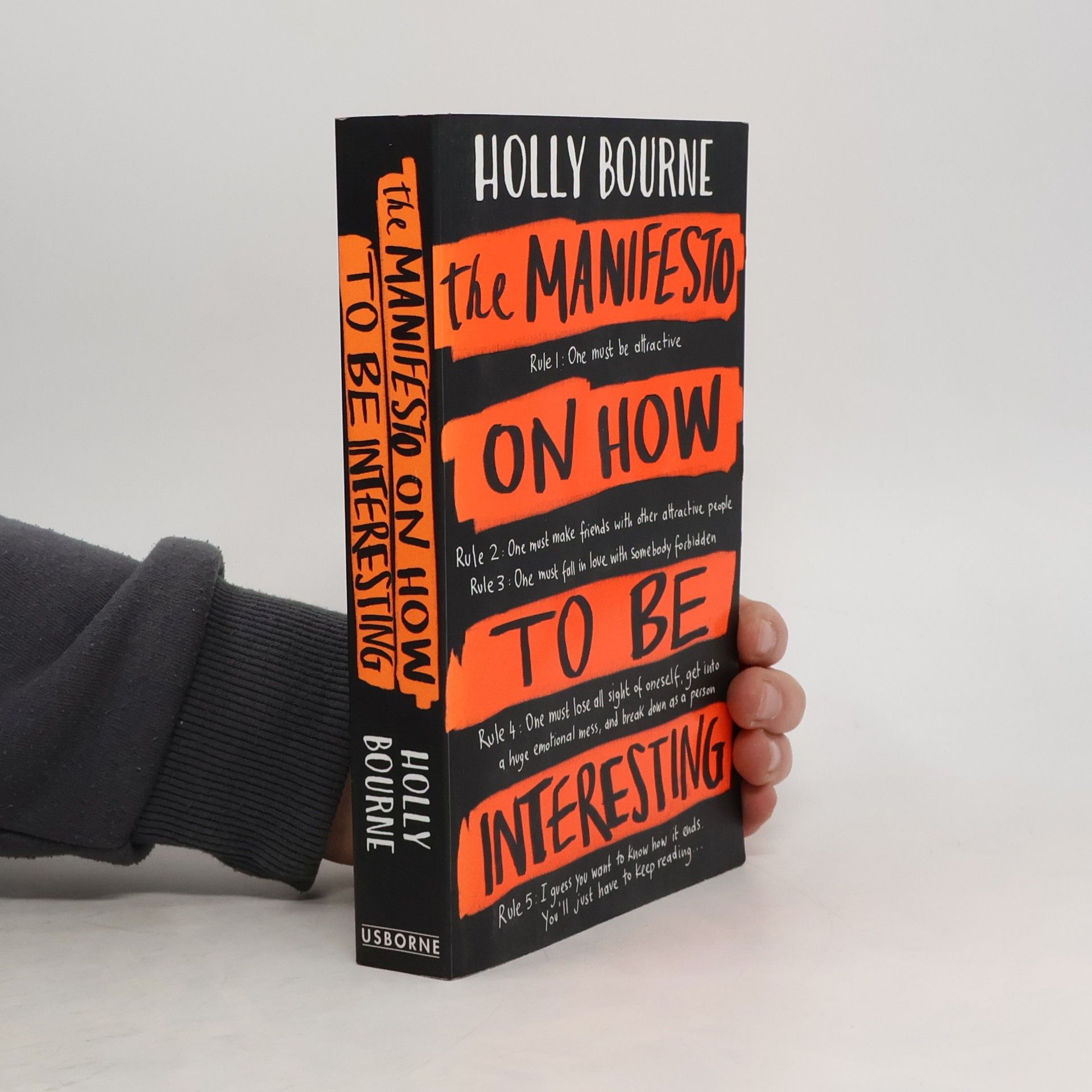 Holly Bourne The manifesto on how to be interesting