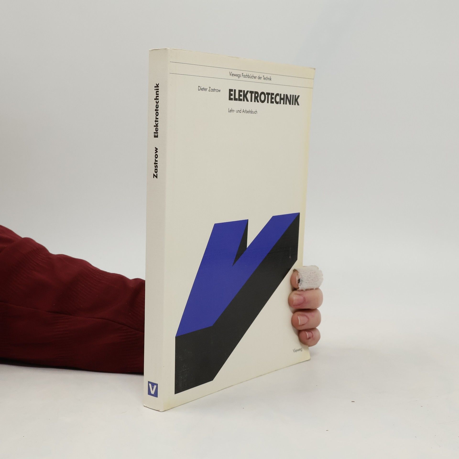 Dieter Zastrow Elektrotechnik. Lehr- und Arbeitsbuch