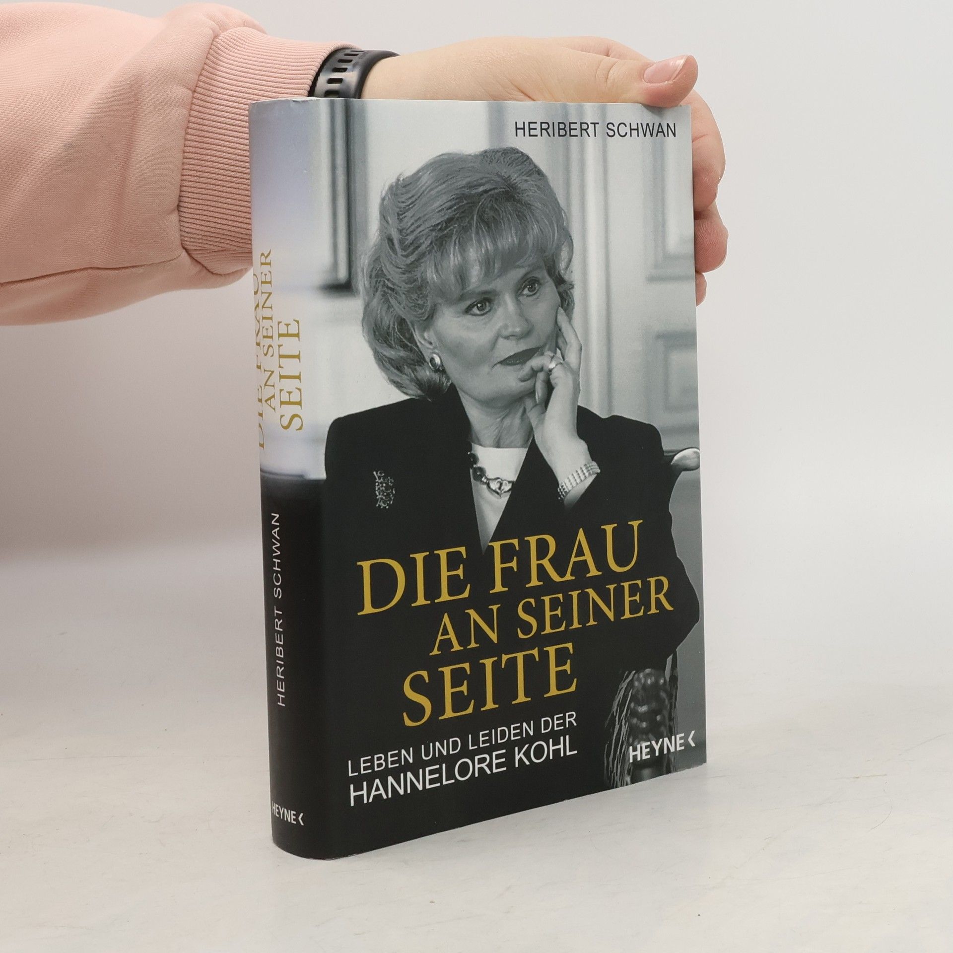 Die Frau an seiner Seite