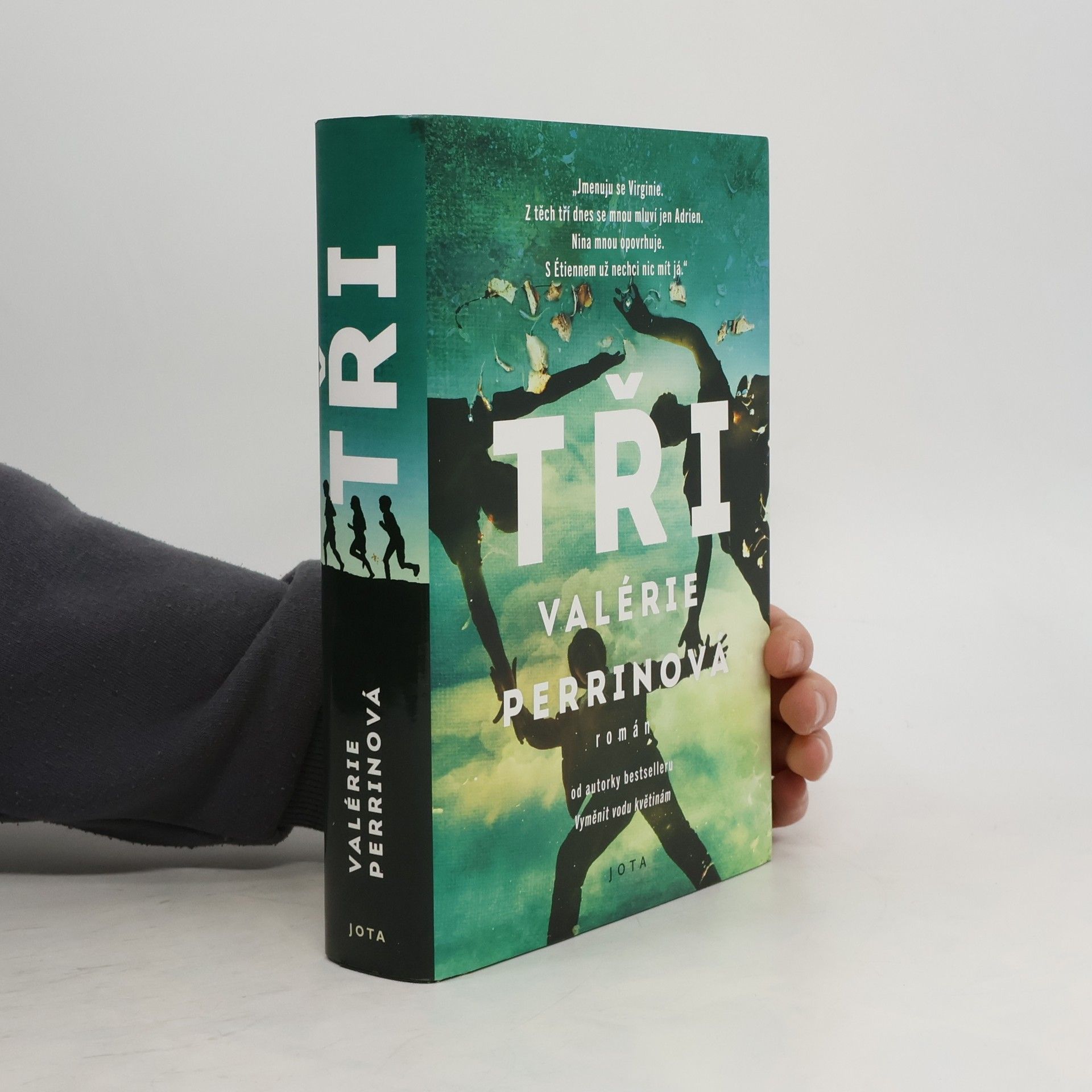 Valérie Perrin Tři