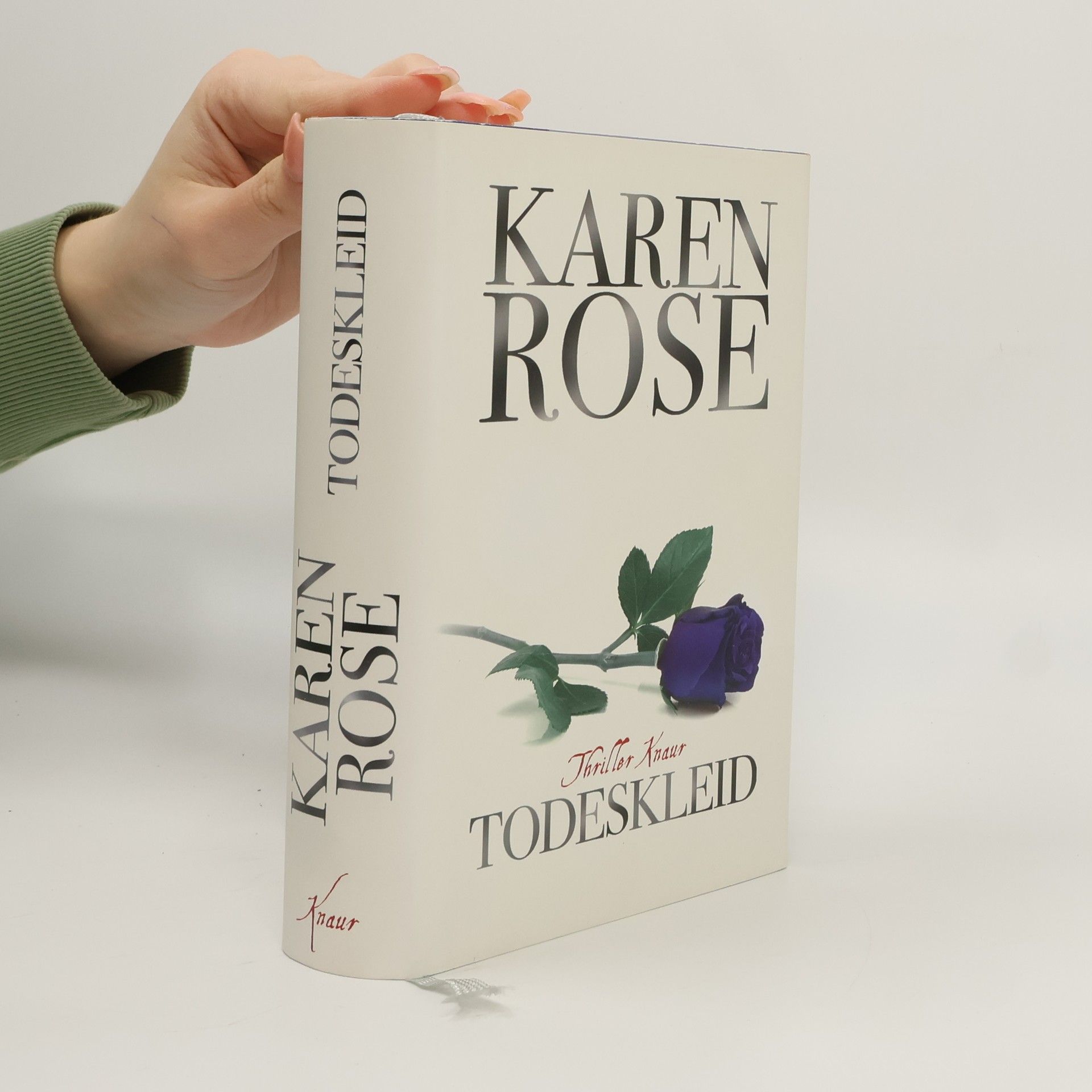 Karen Rose Todeskleid