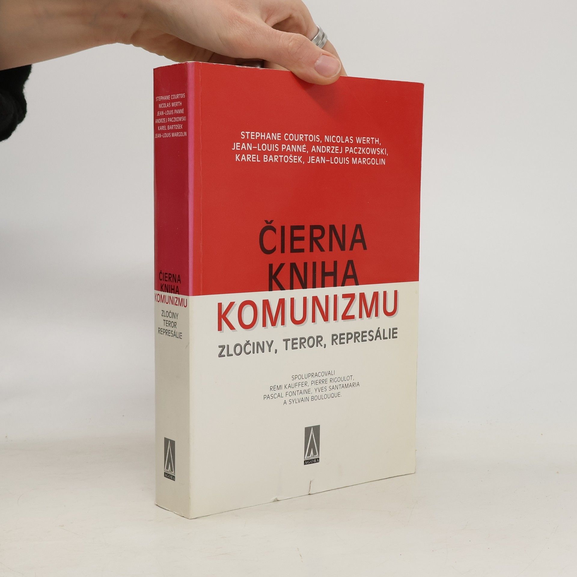 Stéphane Courtois Čierna kniha komunizmu