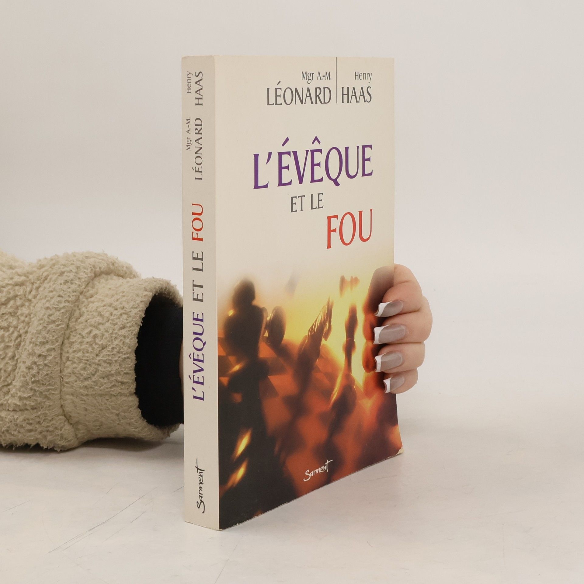 Léonard André L'évêque et le fou