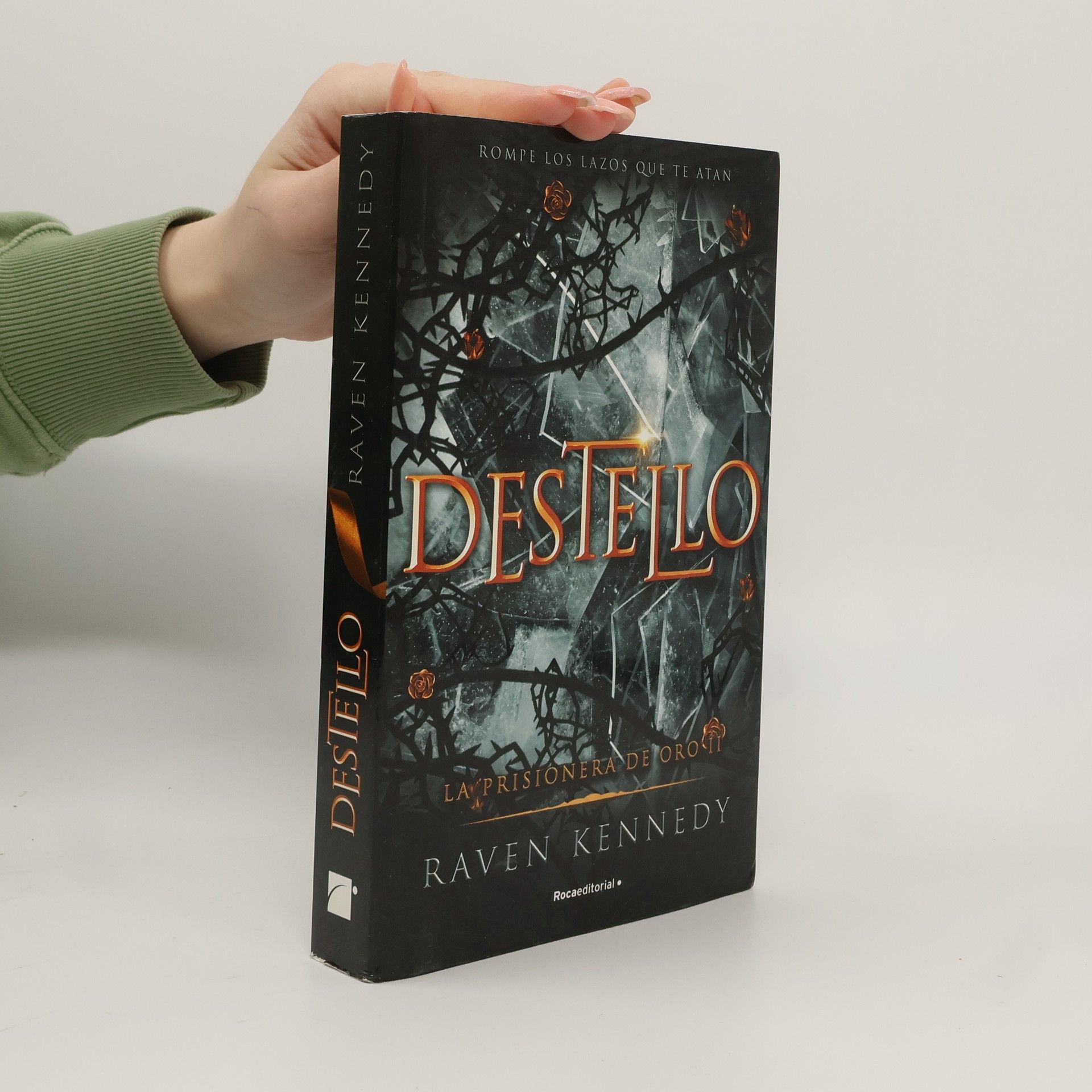 María Angulo Fernández La prisionera de oro - 2: Destello