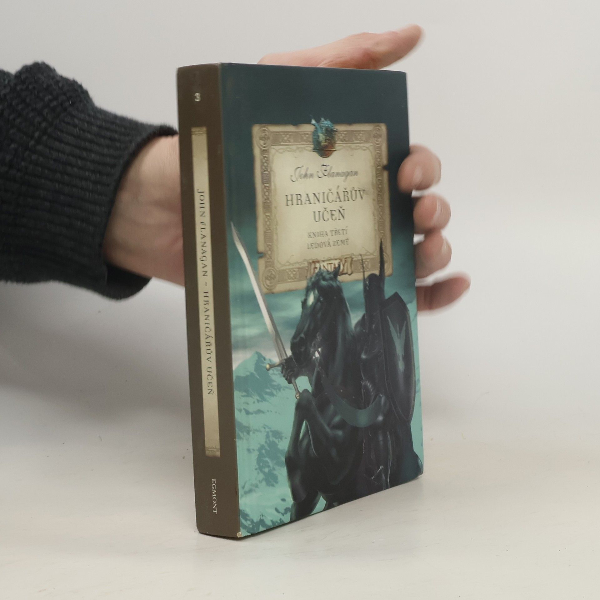 John Flanagan Hraničářův učeň. Ledová země