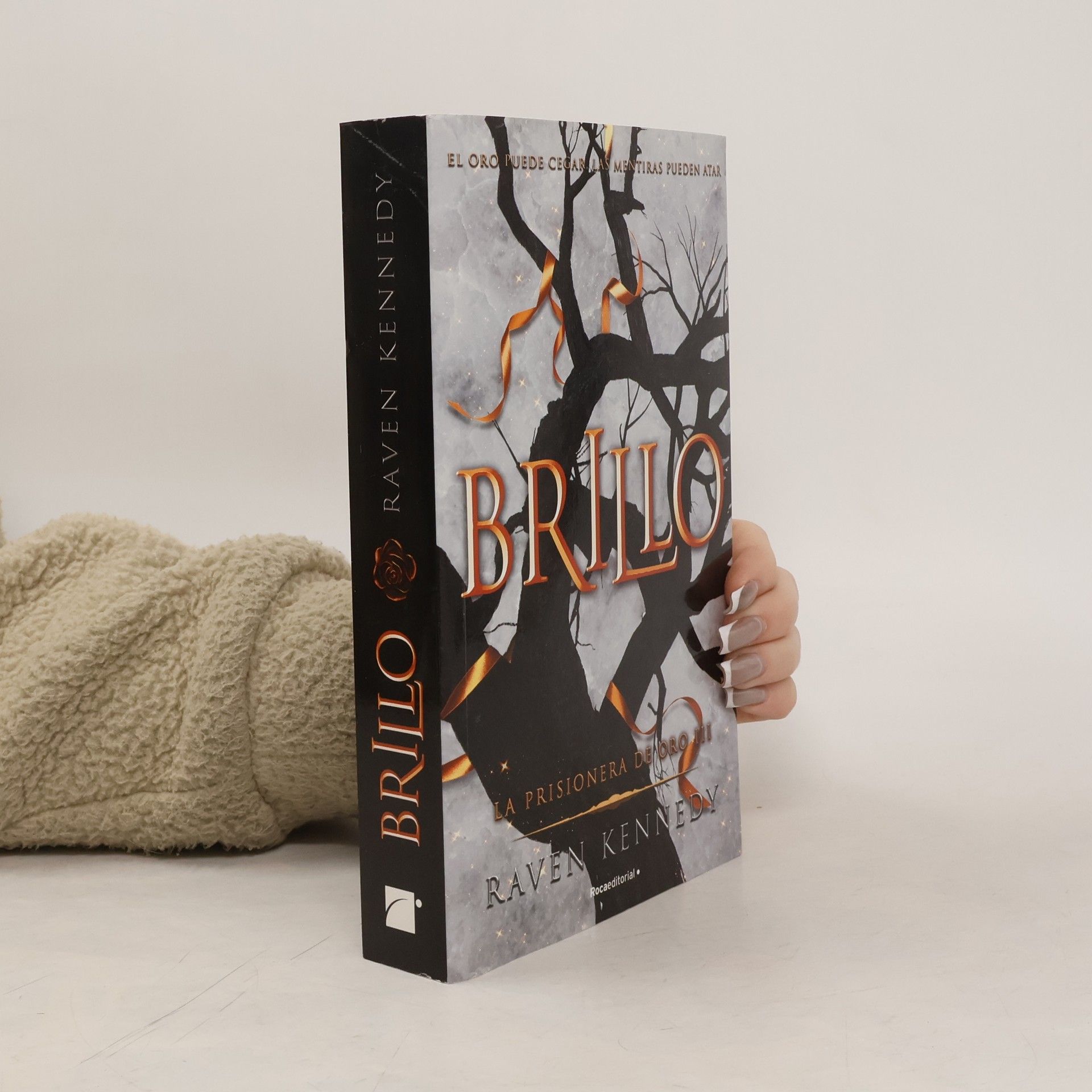 Raven Kennedy Brillo