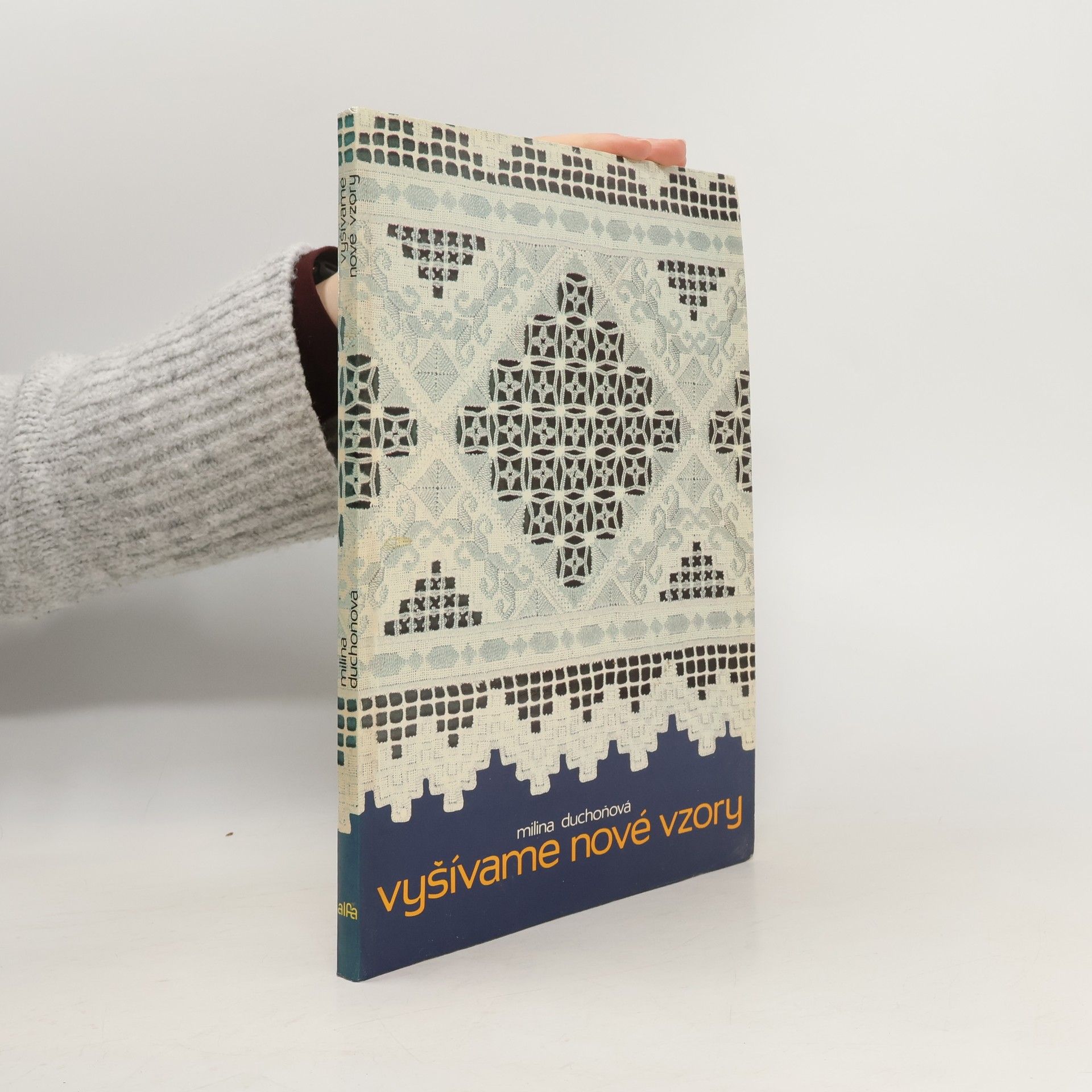 Milina Duchoňová Vyšívame nové vzory