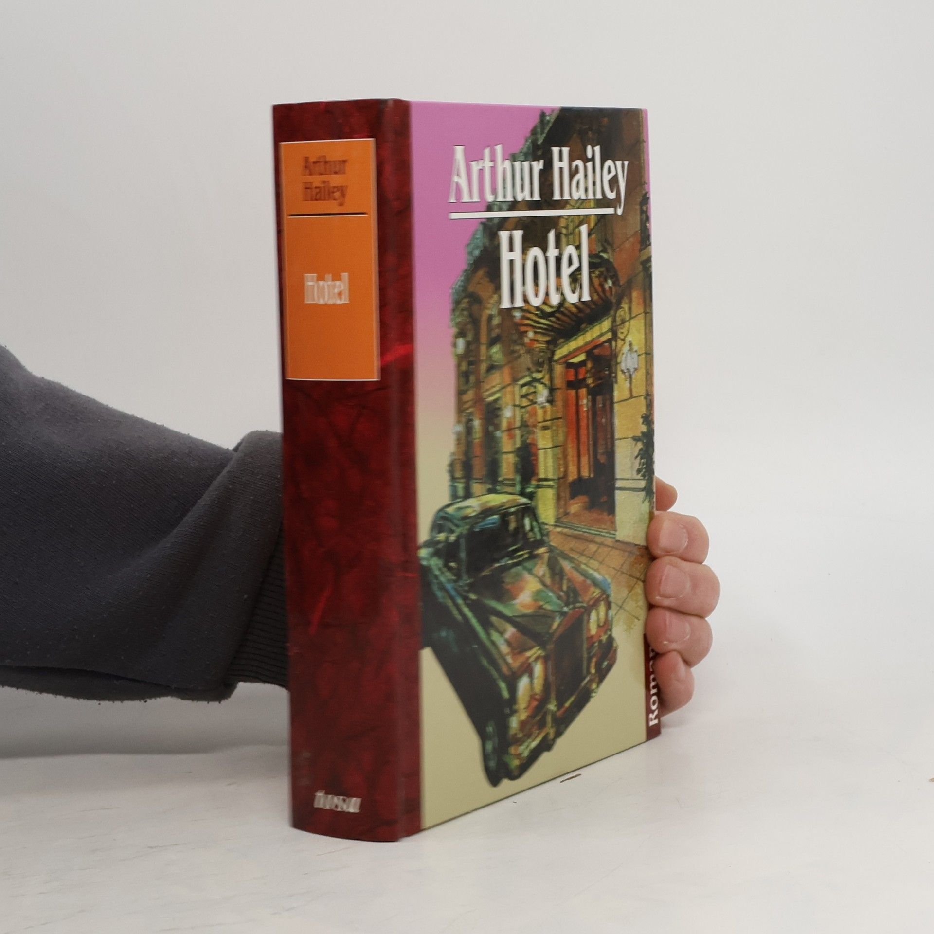 Arthur Hailey Hotel