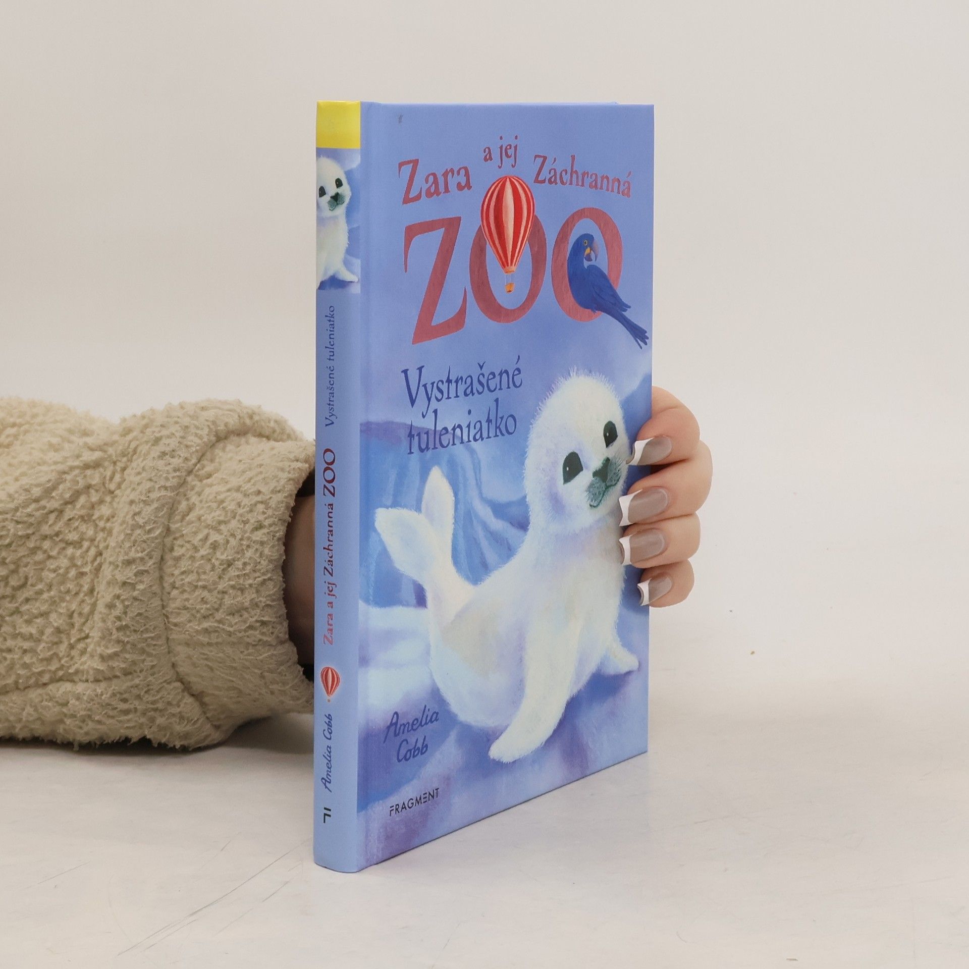 Cobb, Amelia Zara a jej Záchranná ZOO. Vystašené tuleniatko