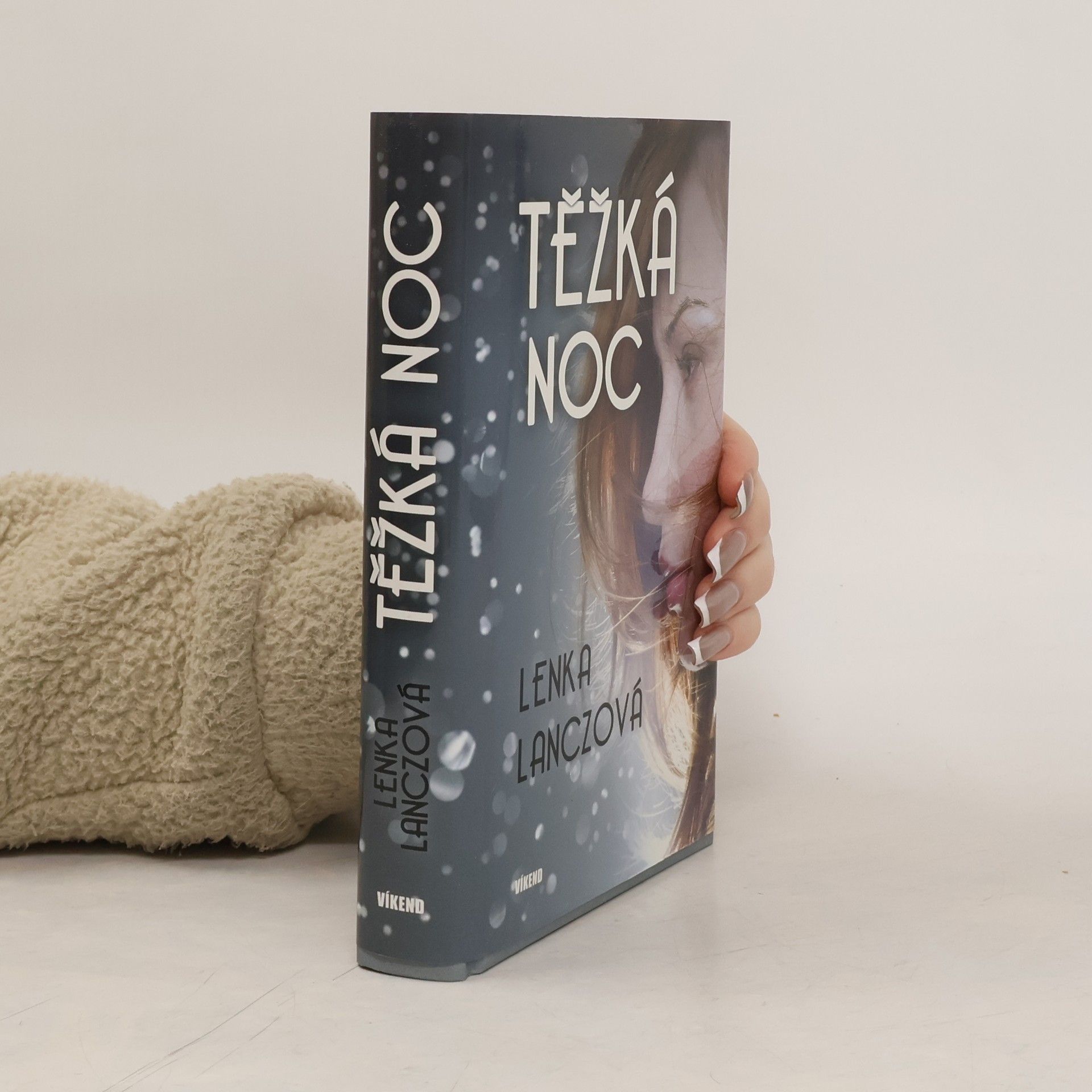 Lenka Lanczová Těžká noc