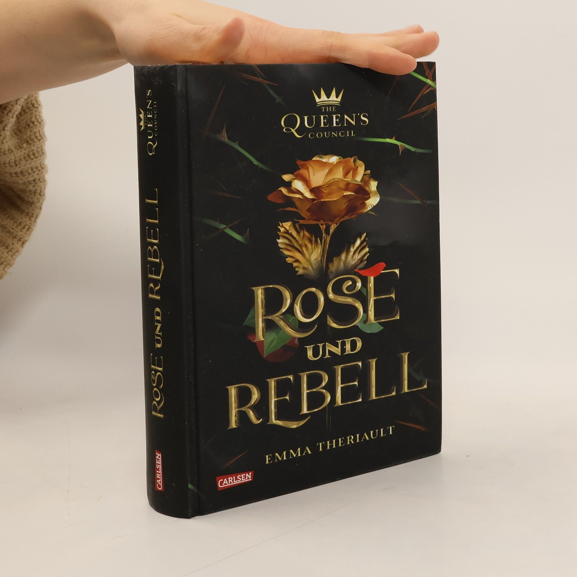 Emma Theriault Rose und Rebell