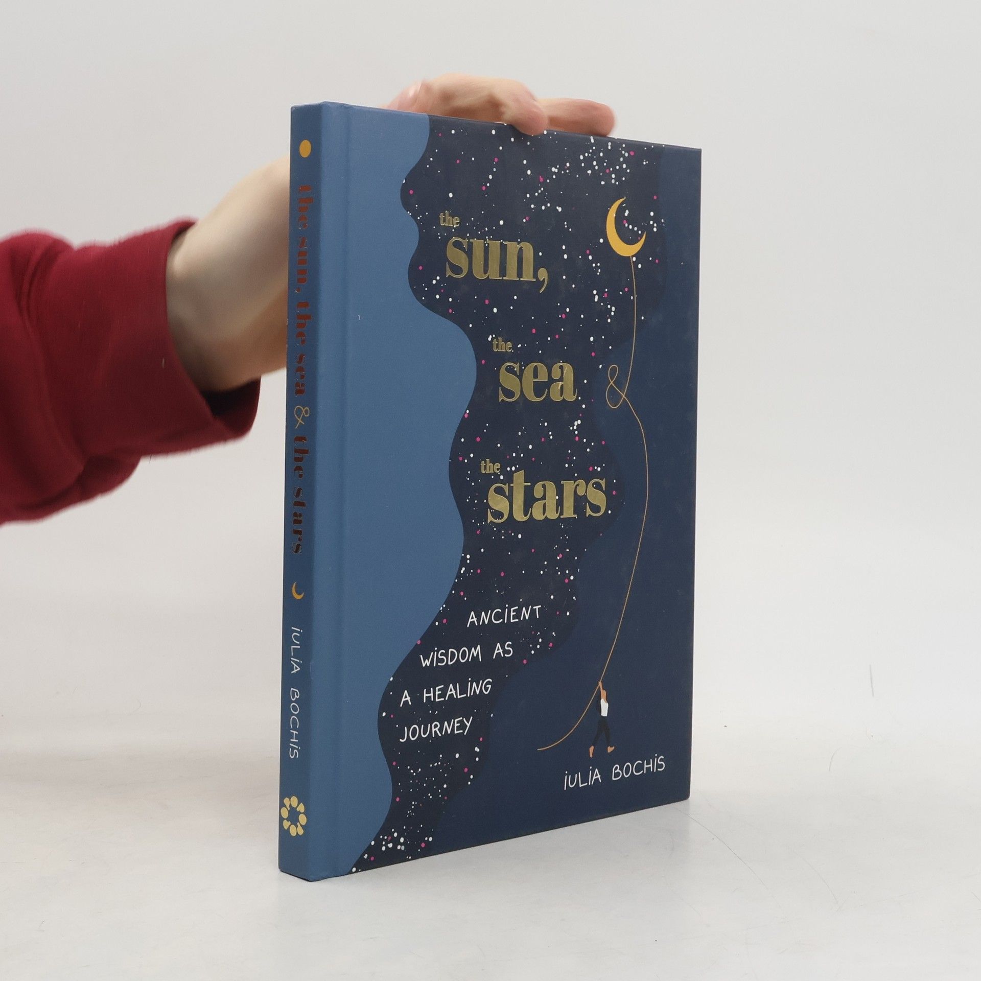 Iulia Bochis The Sun, the Sea and the Stars