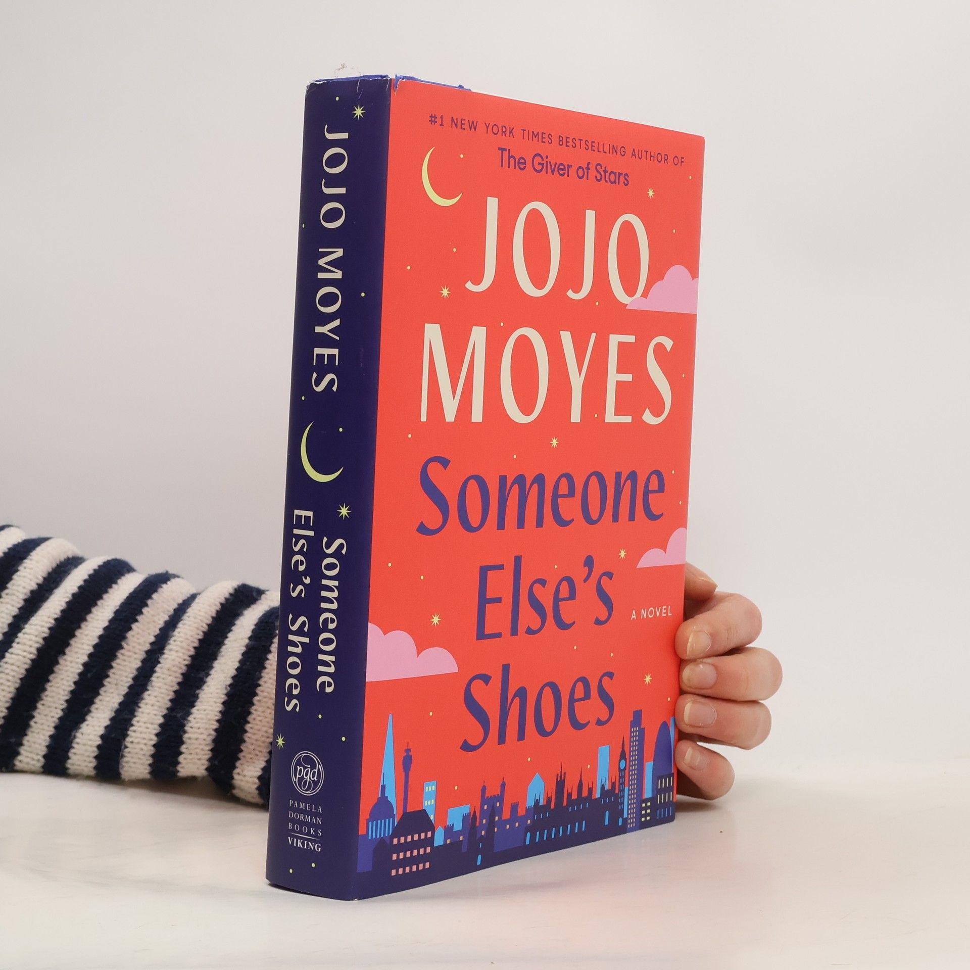 Jojo Moyes Someone Else's Shoes