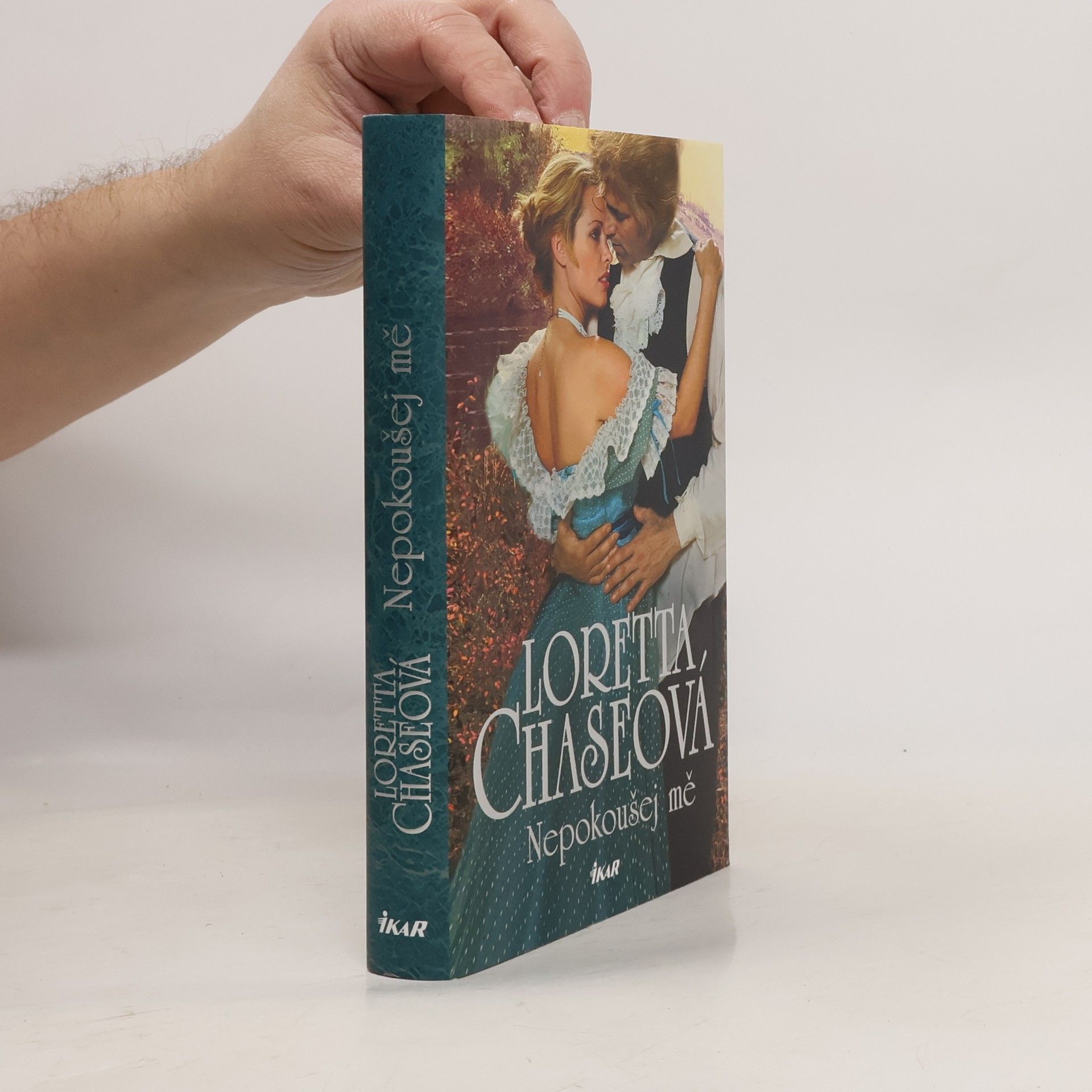 Loretta Chase Nepokoušej mě