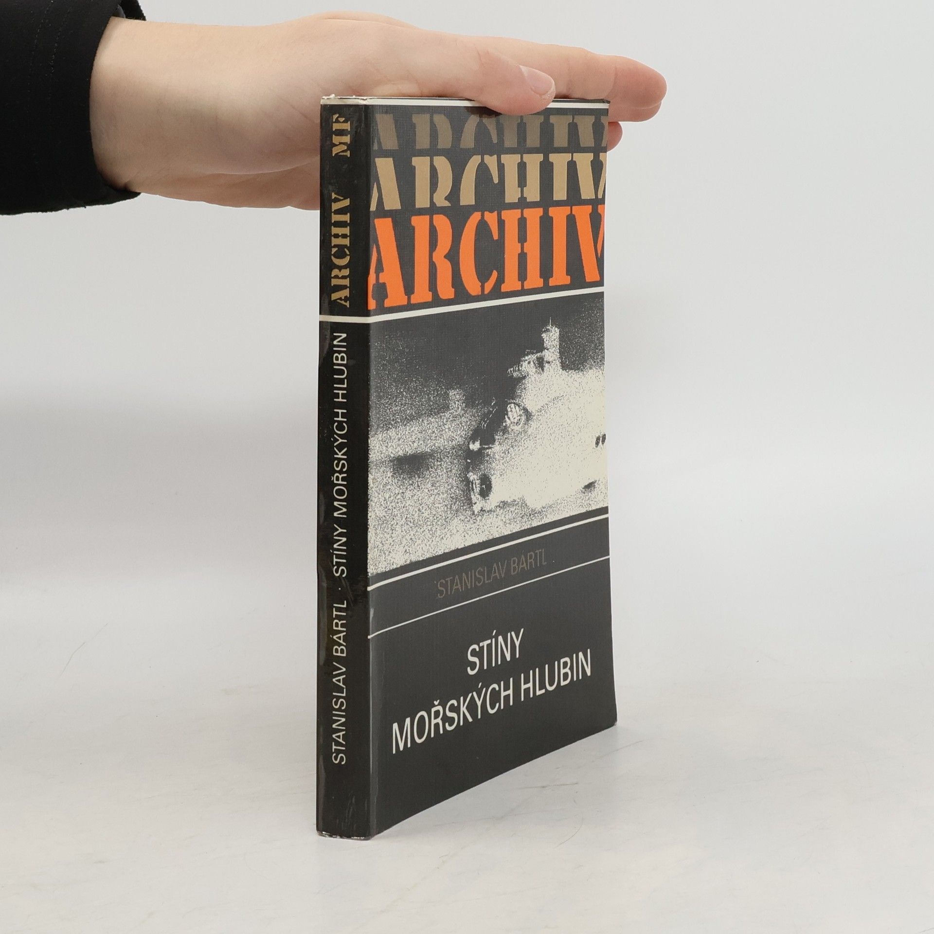 Stanislav Bártl Stíny mořských hlubin