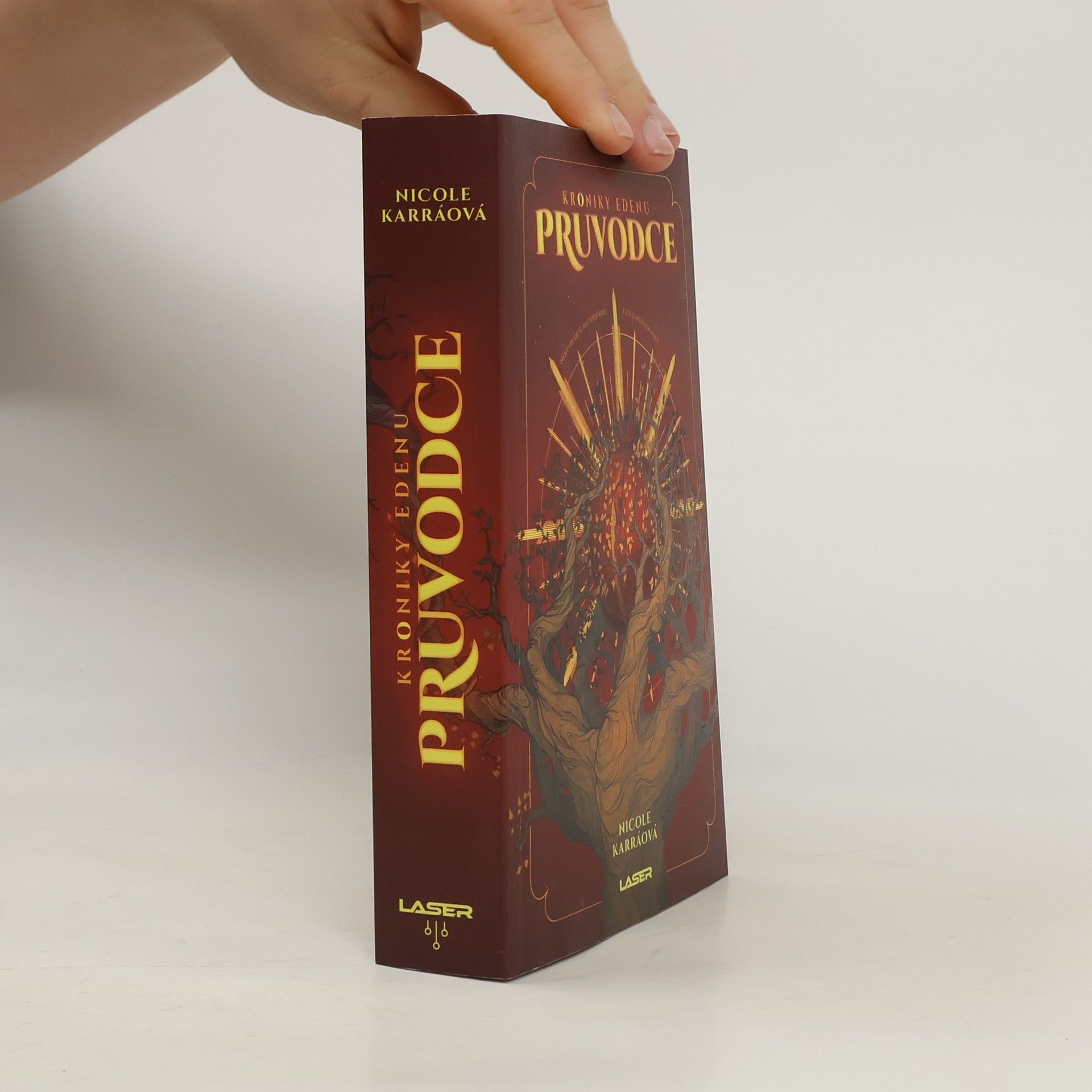 Nicole Karráová Kroniky Edenu. Průvodce