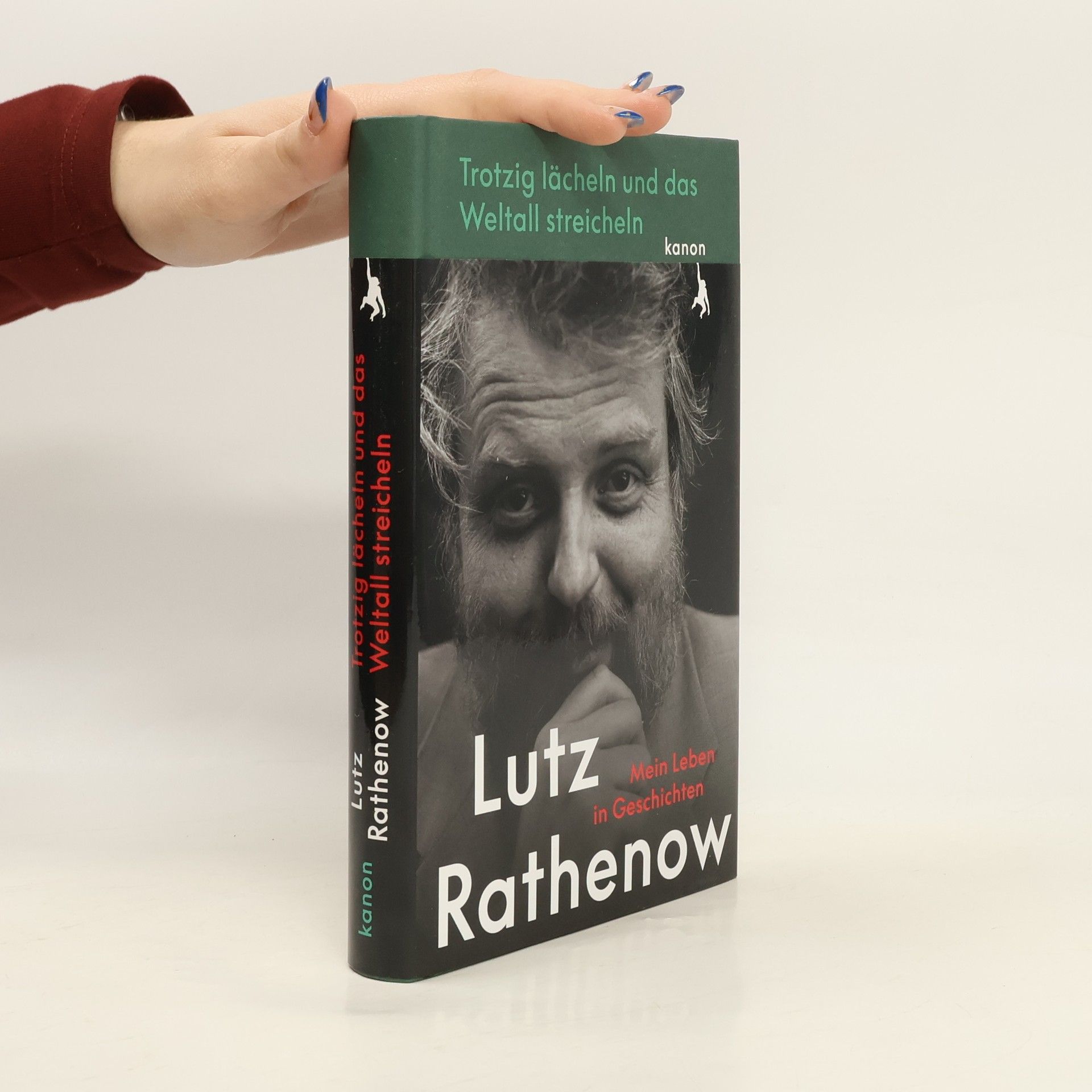 Trotzig Lächeln und das Weltall streicheln