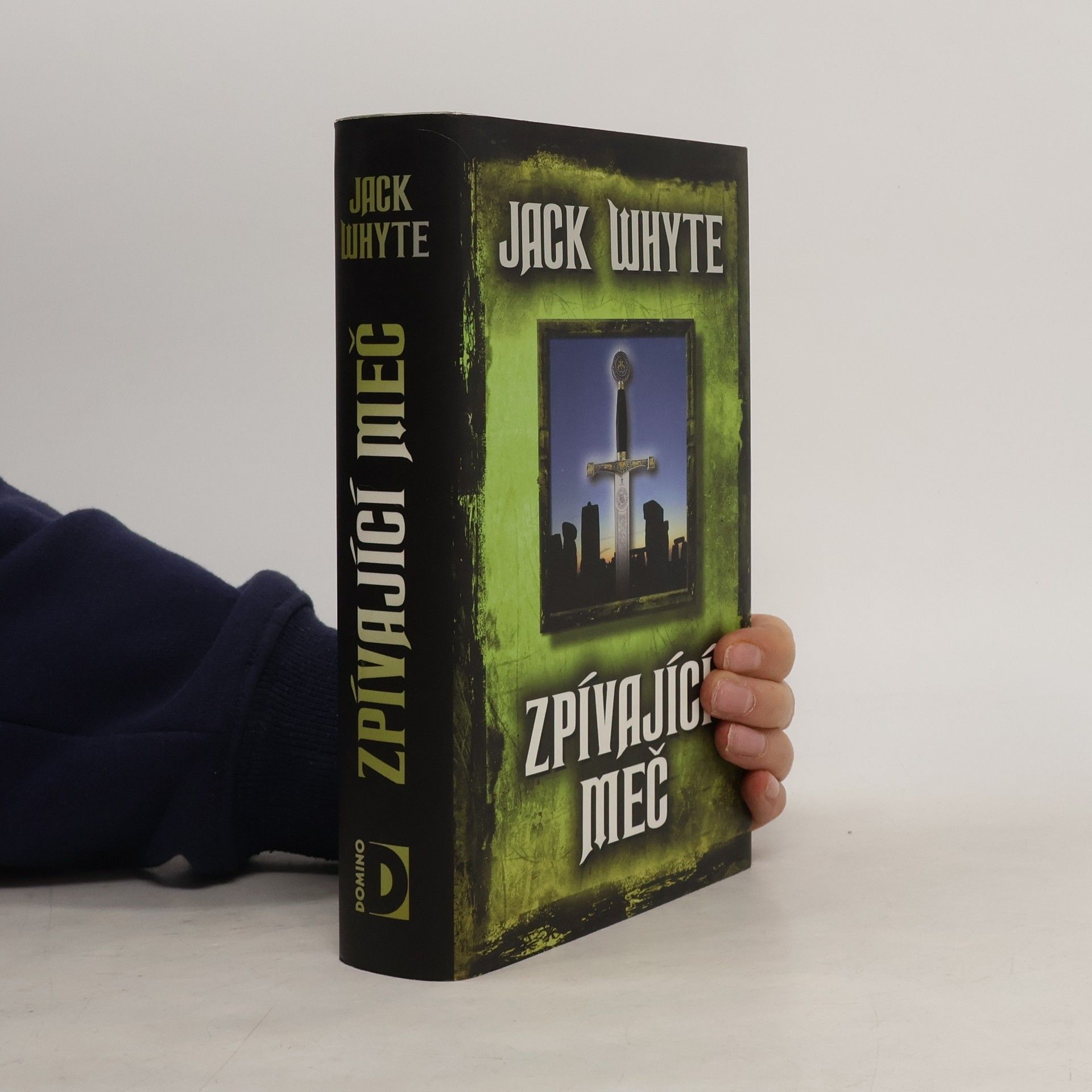 Jack Whyte Zpívající meč