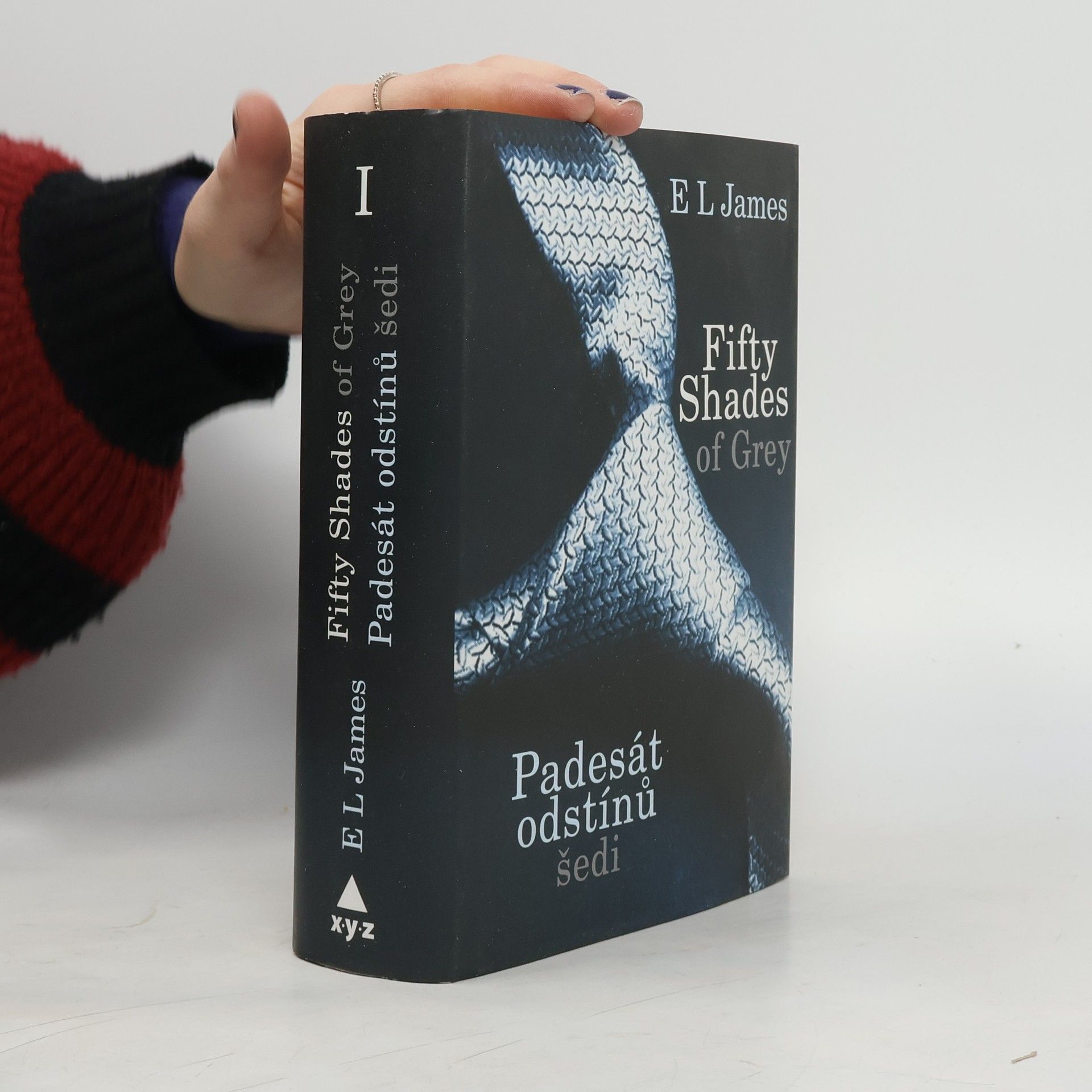 Padesát odstínů šedi