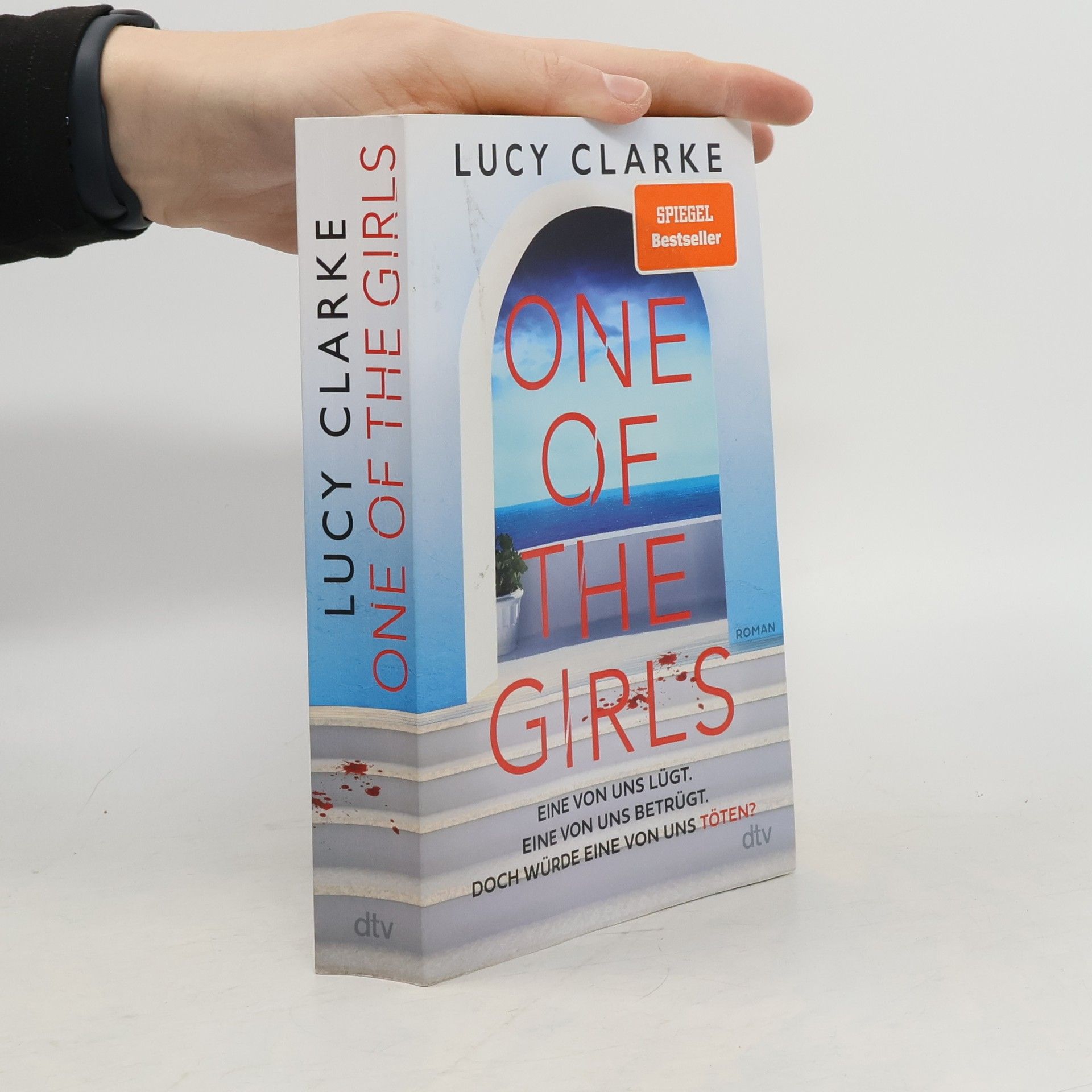 Lucy Clarke One of the Girls