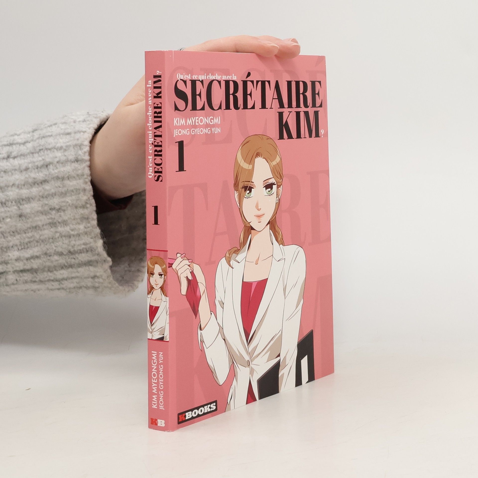 MyeongMi Kim Qu'est-ce qui cloche avec la Secrétaire Kim?