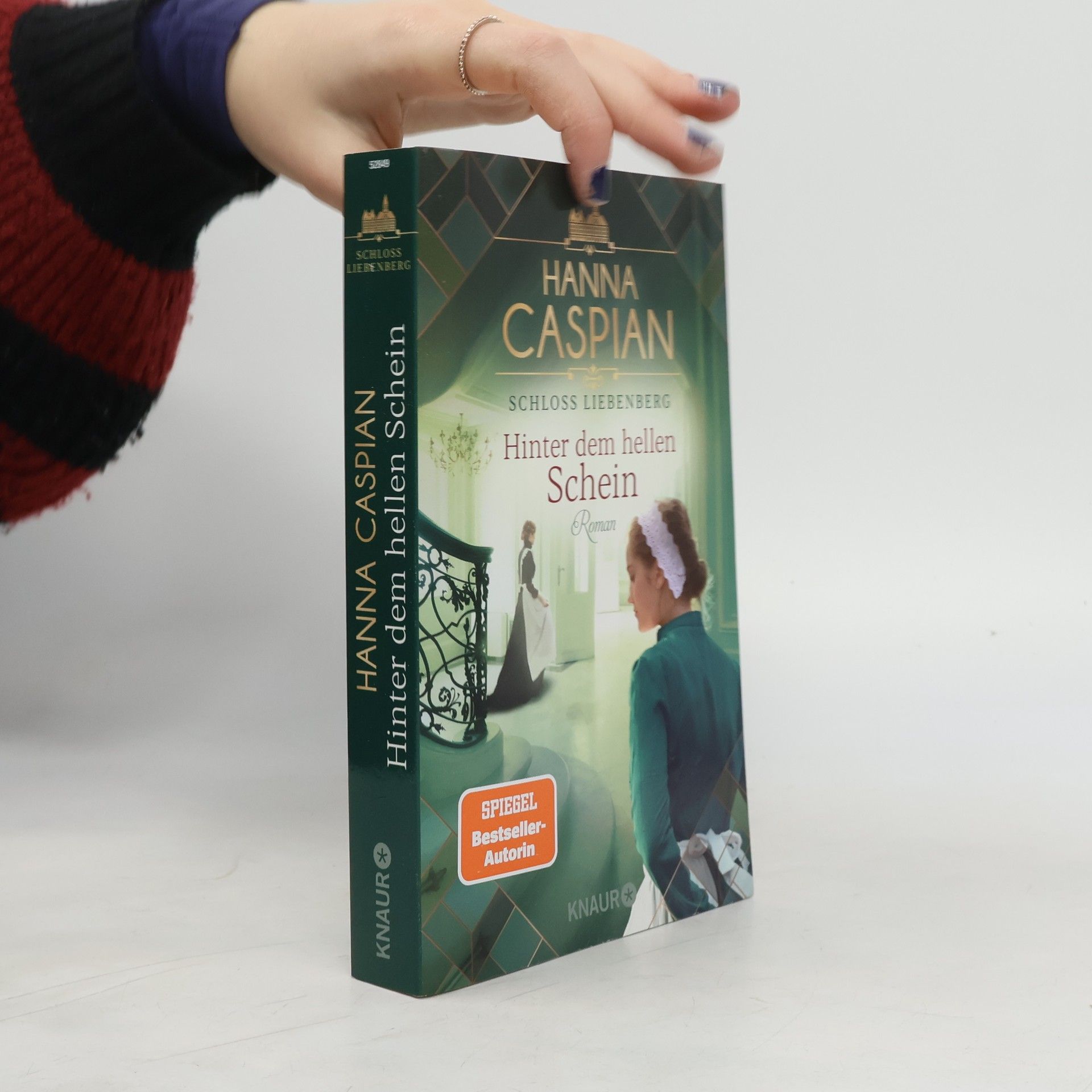 Hanna Caspian Schloss Liebenberg. Hinter dem hellen Schein.